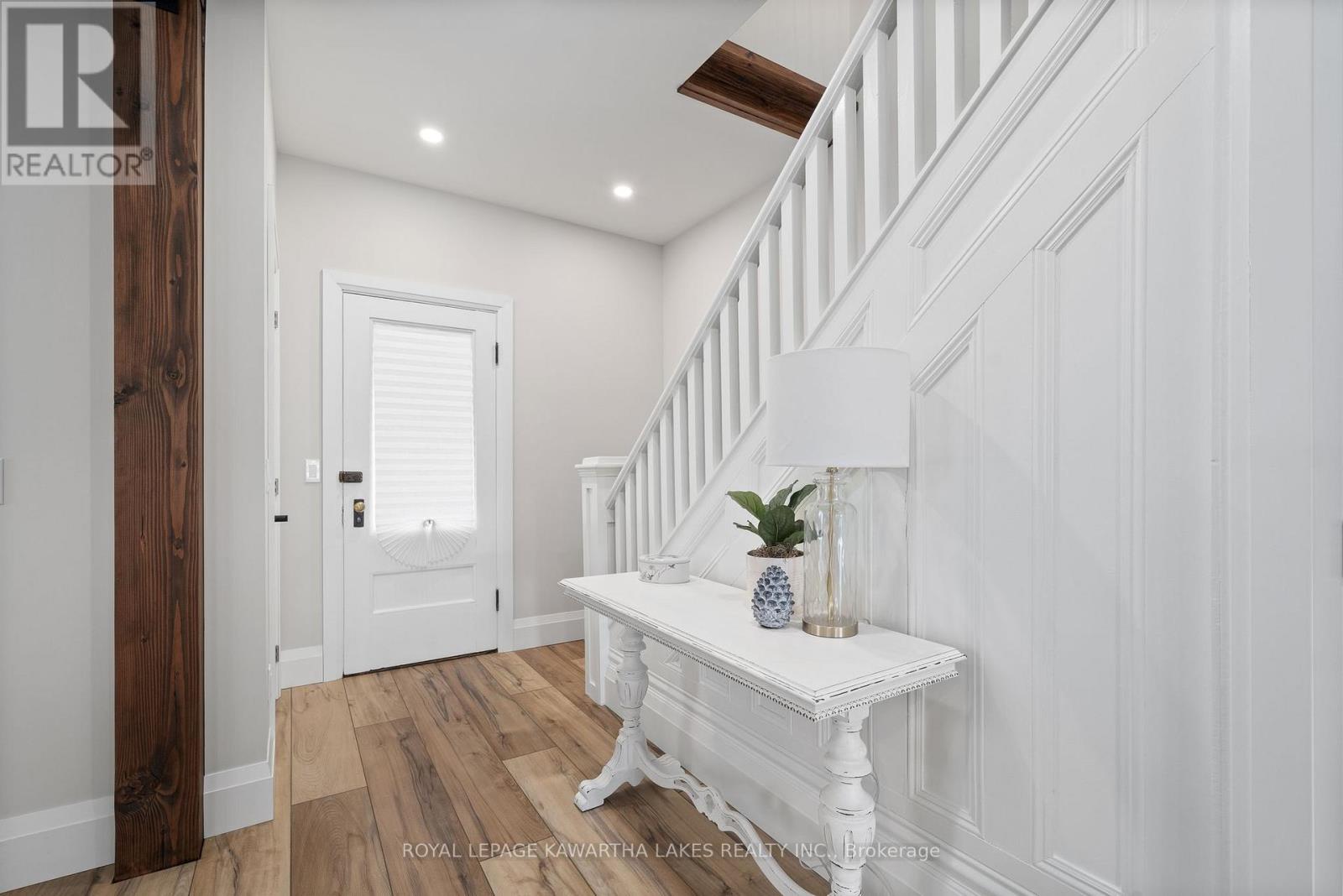 45 Oak Street, Kawartha Lakes (Fenelon Falls), Ontario  K0M 1N0 - Photo 11 - X12759466