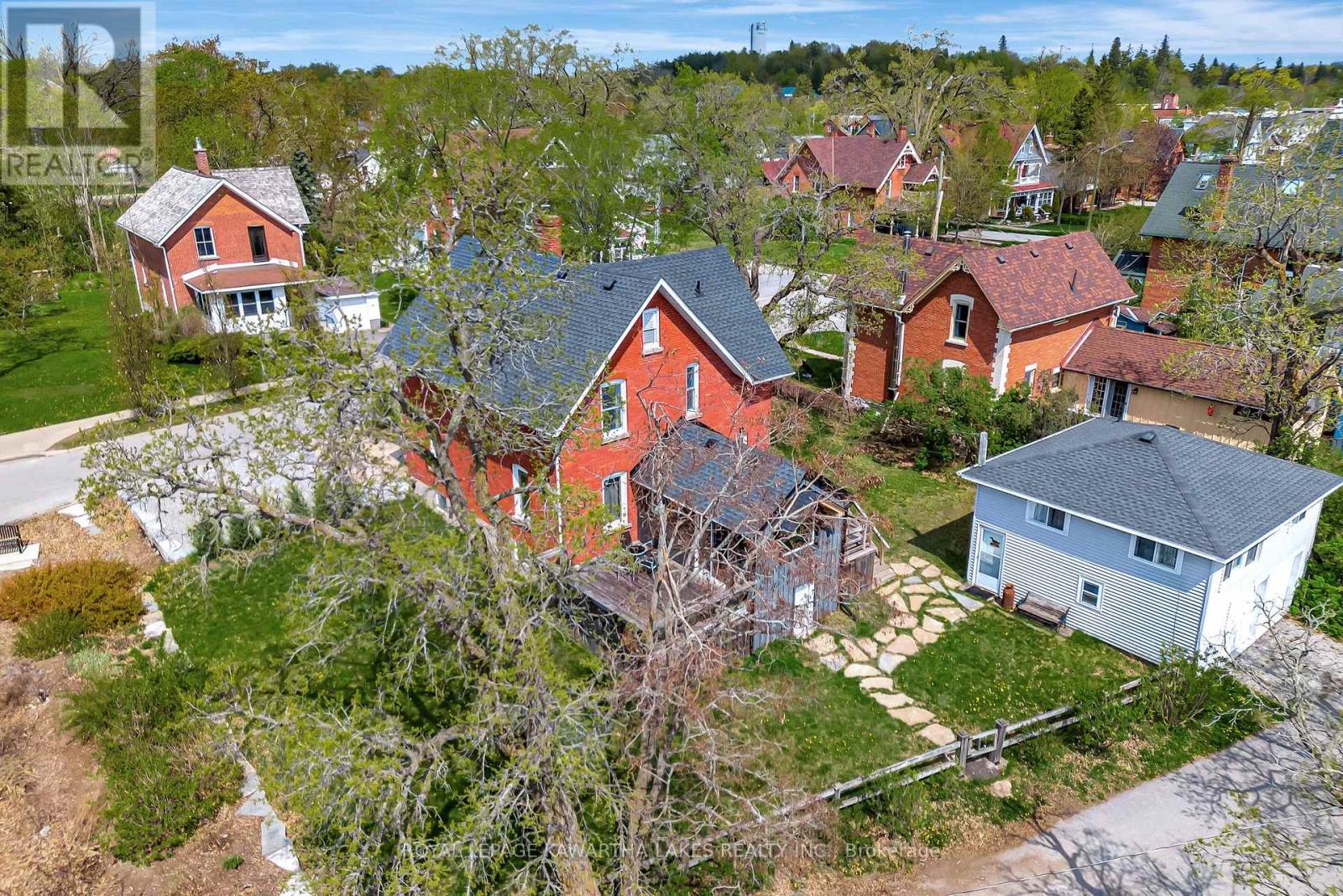 45 Oak Street, Kawartha Lakes (Fenelon Falls), Ontario  K0M 1N0 - Photo 5 - X12759466