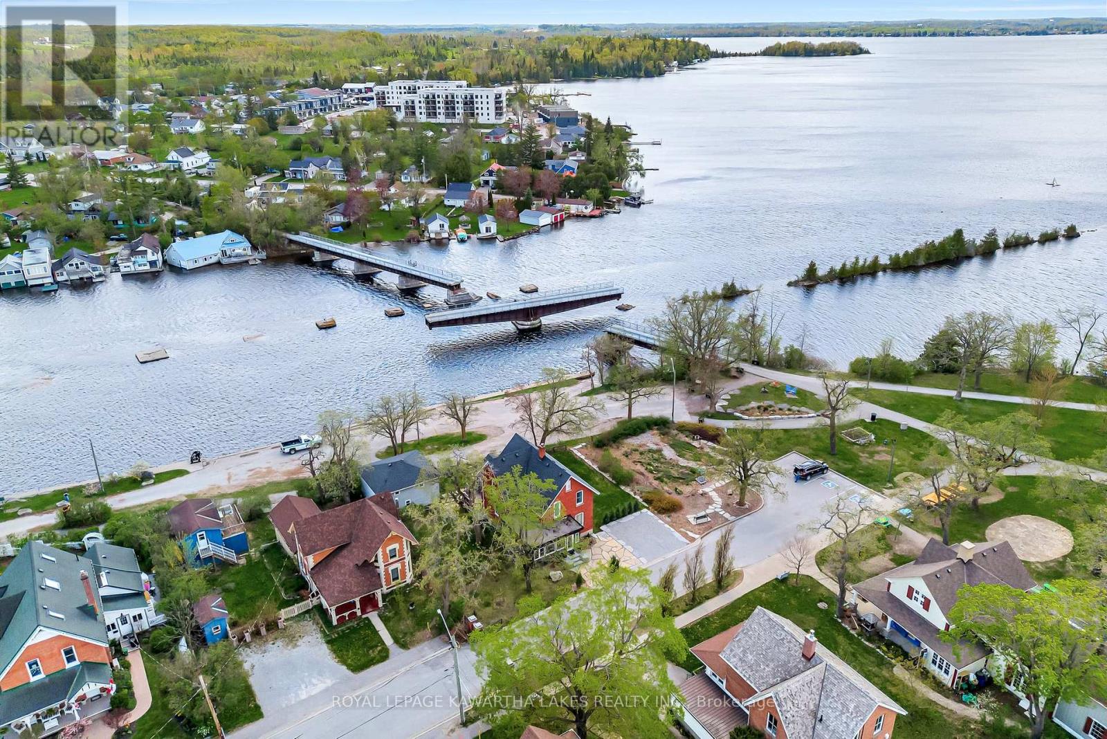 45 Oak Street, Kawartha Lakes (Fenelon Falls), Ontario  K0M 1N0 - Photo 8 - X12759466