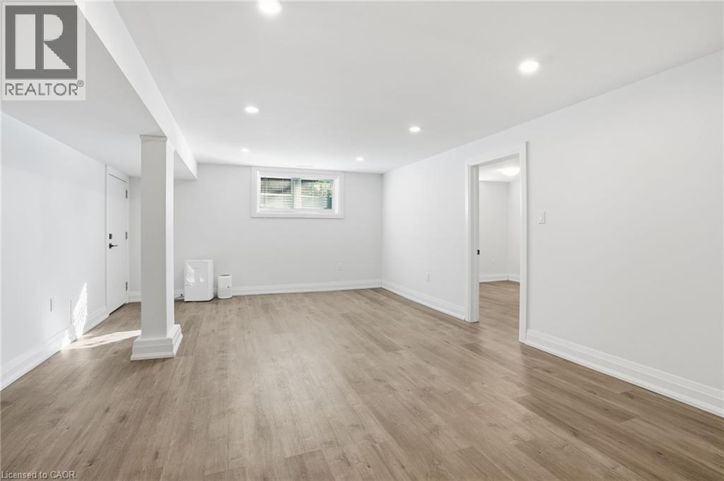 92 South Bend Road W Unit# Lower, Hamilton, Ontario  L9C 1N1 - Photo 11 - 40791540