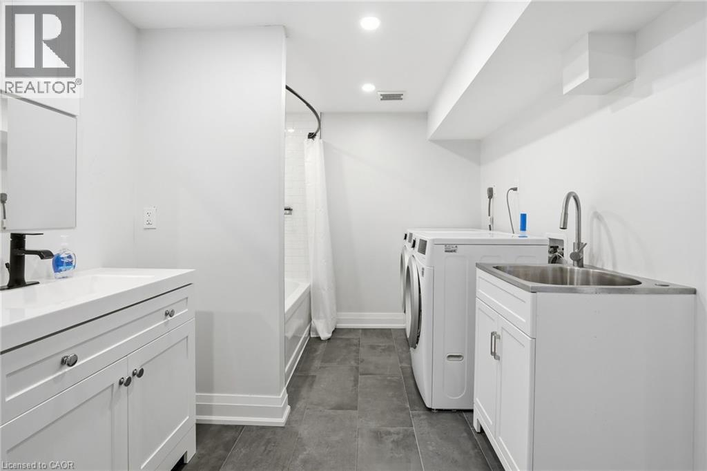 92 South Bend Road W Unit# Lower, Hamilton, Ontario  L9C 1N1 - Photo 21 - 40791540