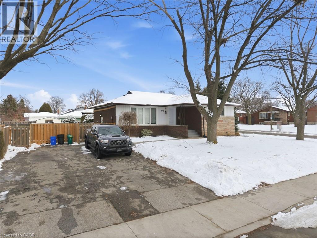 92 South Bend Road W Unit# Lower, Hamilton, Ontario  L9C 1N1 - Photo 1 - 40791540