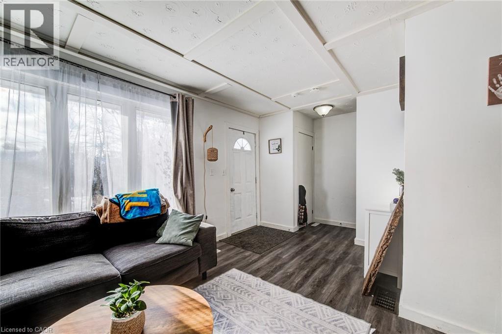 393 Odlum Drive, Woodstock, Ontario  N4S 3S1 - Photo 5 - 40803042