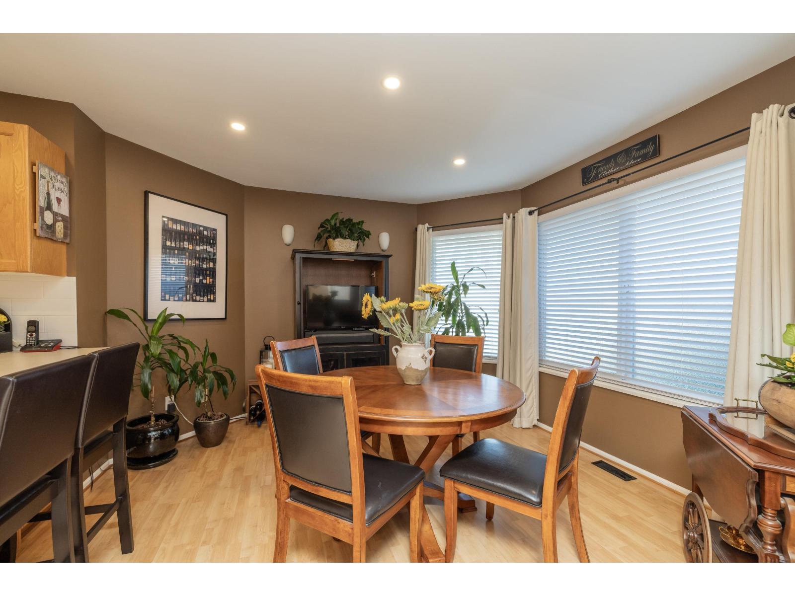 93 21928 48 Avenue, Langley, British Columbia  V3A 8H1 - Photo 5 - R3085211