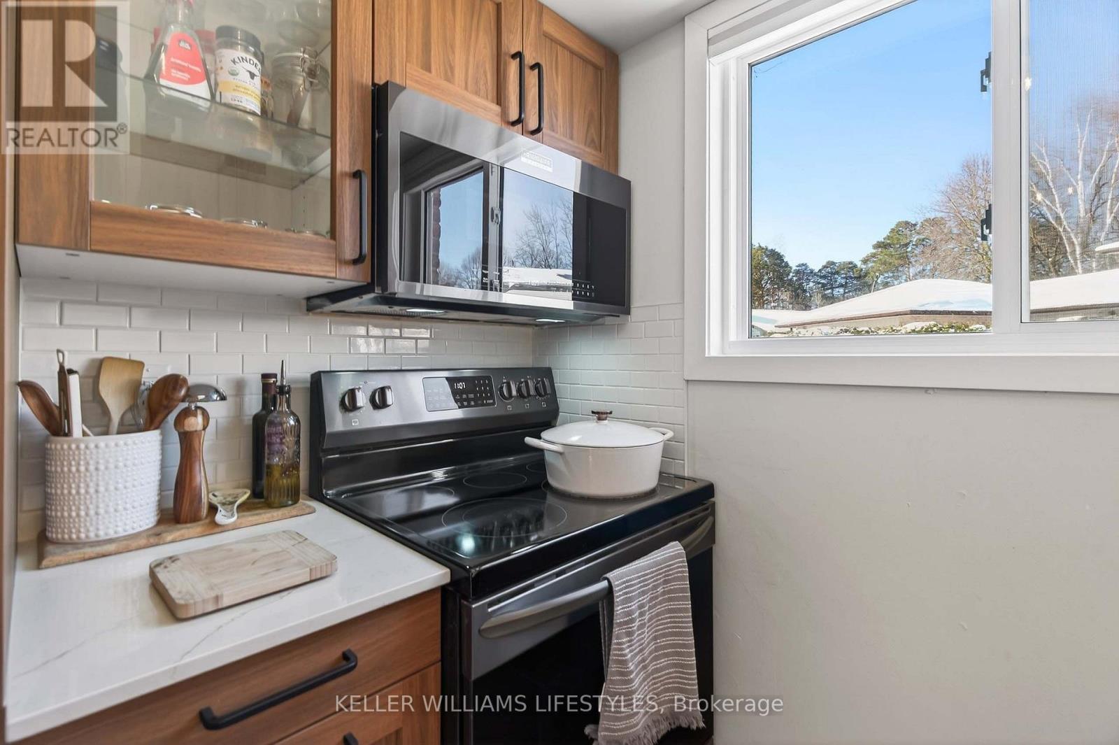 26 Caprice Crescent, London East, Ontario  N5V 3M2 - Photo 16 - X12759472