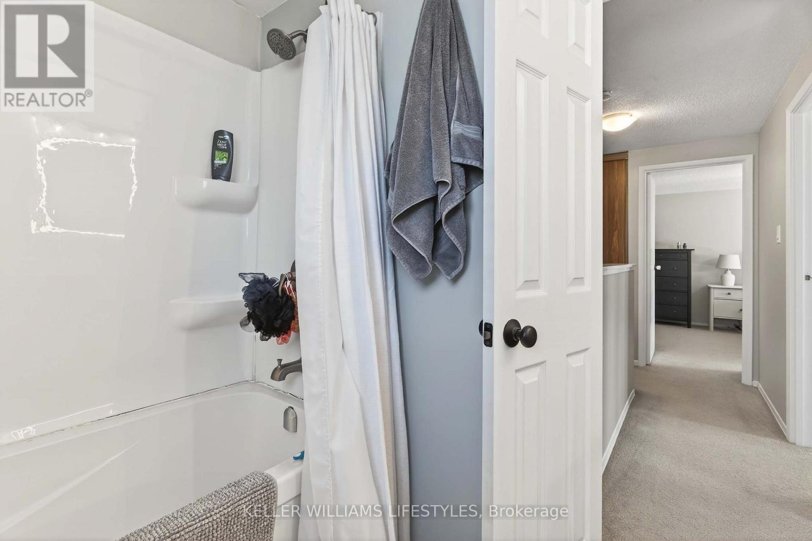 26 Caprice Crescent, London East, Ontario  N5V 3M2 - Photo 27 - X12759472