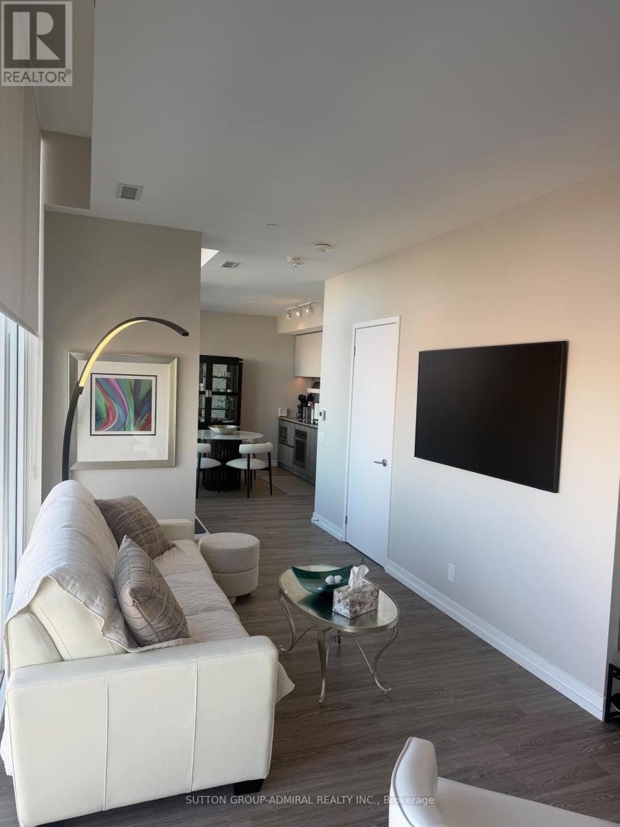 810 - 950 Portage Parkway, Vaughan, Ontario  L4K 0J7 - Photo 4 - N12759298