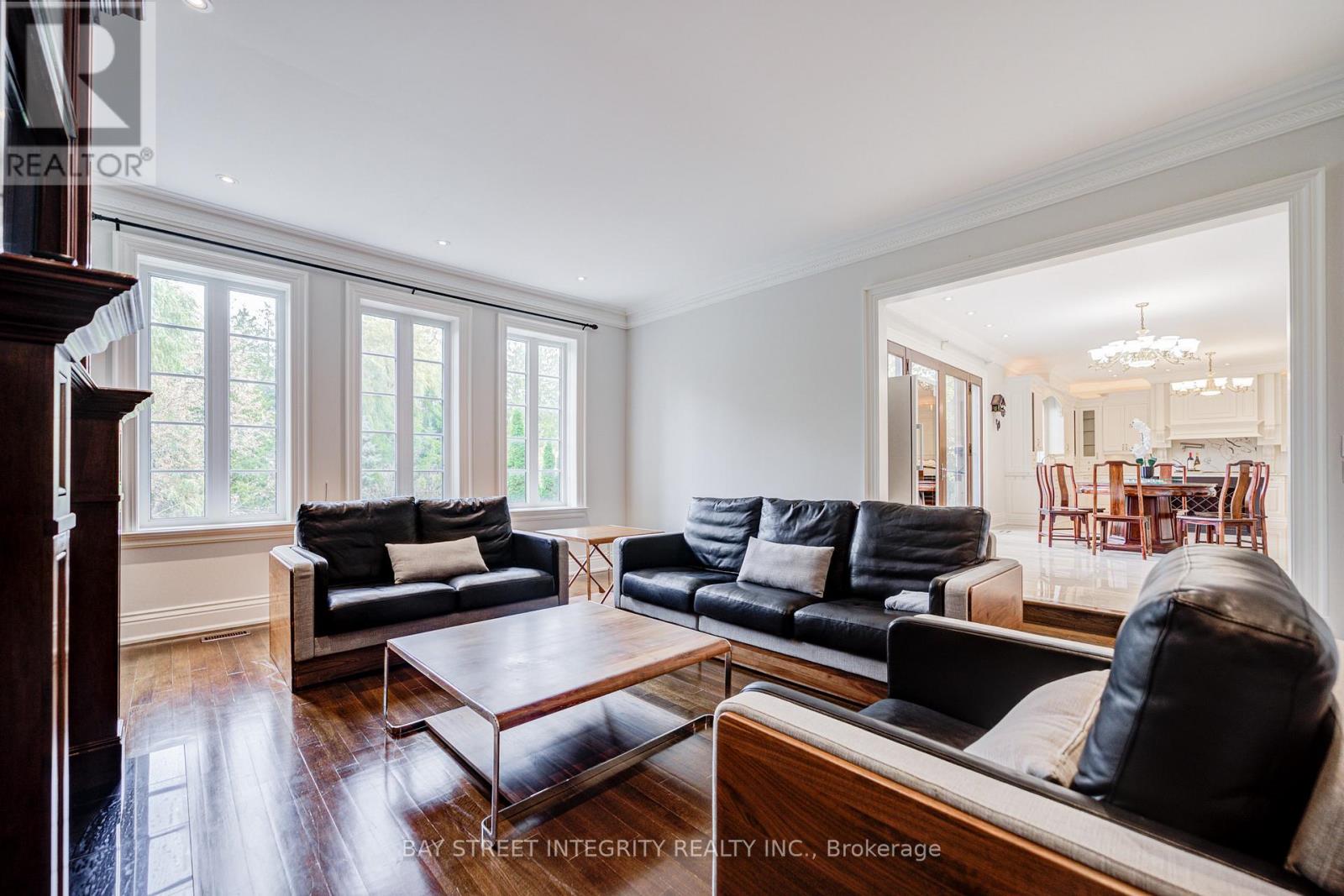 9 Highland Court, Aurora, Ontario  L4G 2S9 - Photo 14 - N12759324