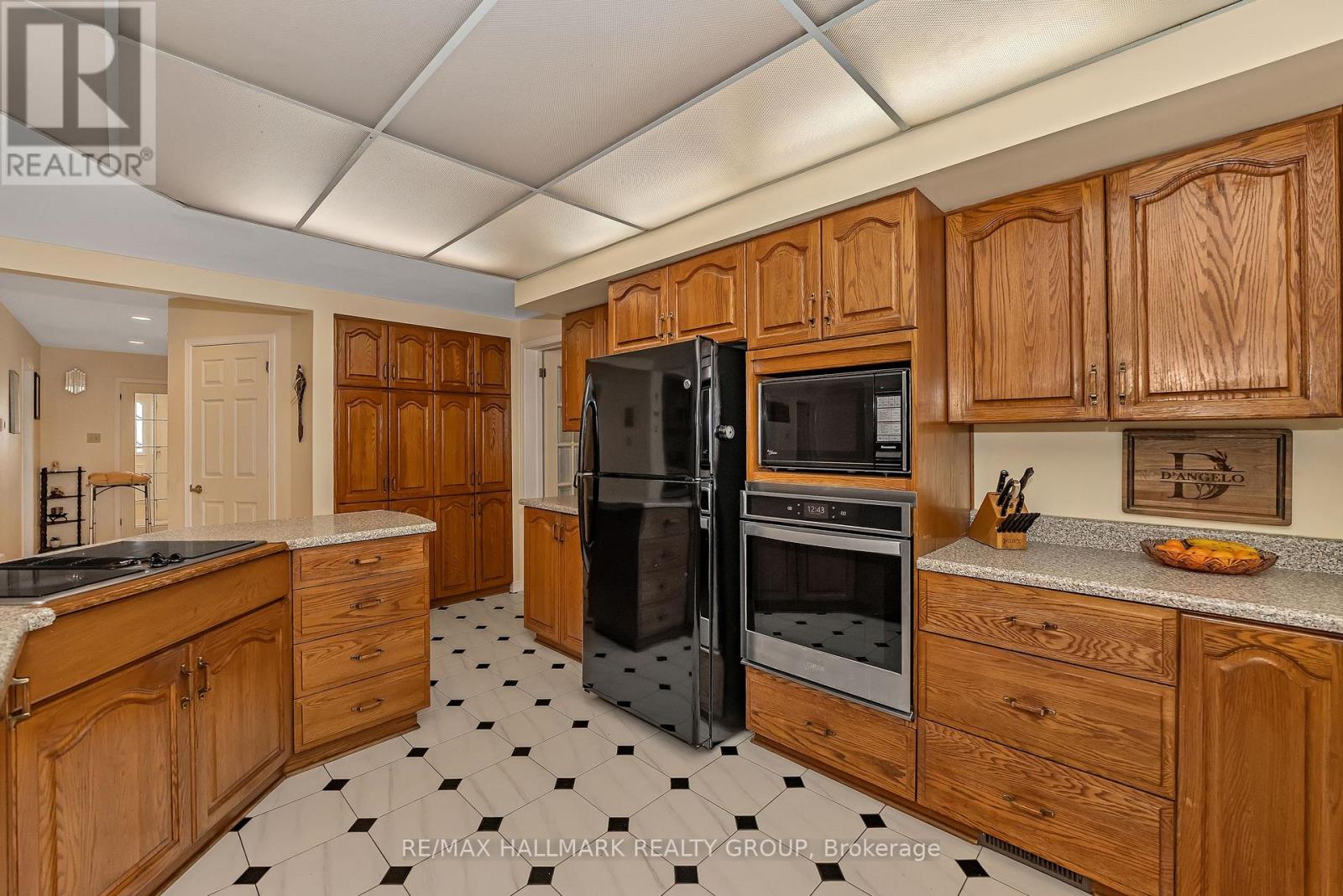 4 Elderwood Trail, Ottawa, Ontario  K2S 1C9 - Photo 18 - X12759386