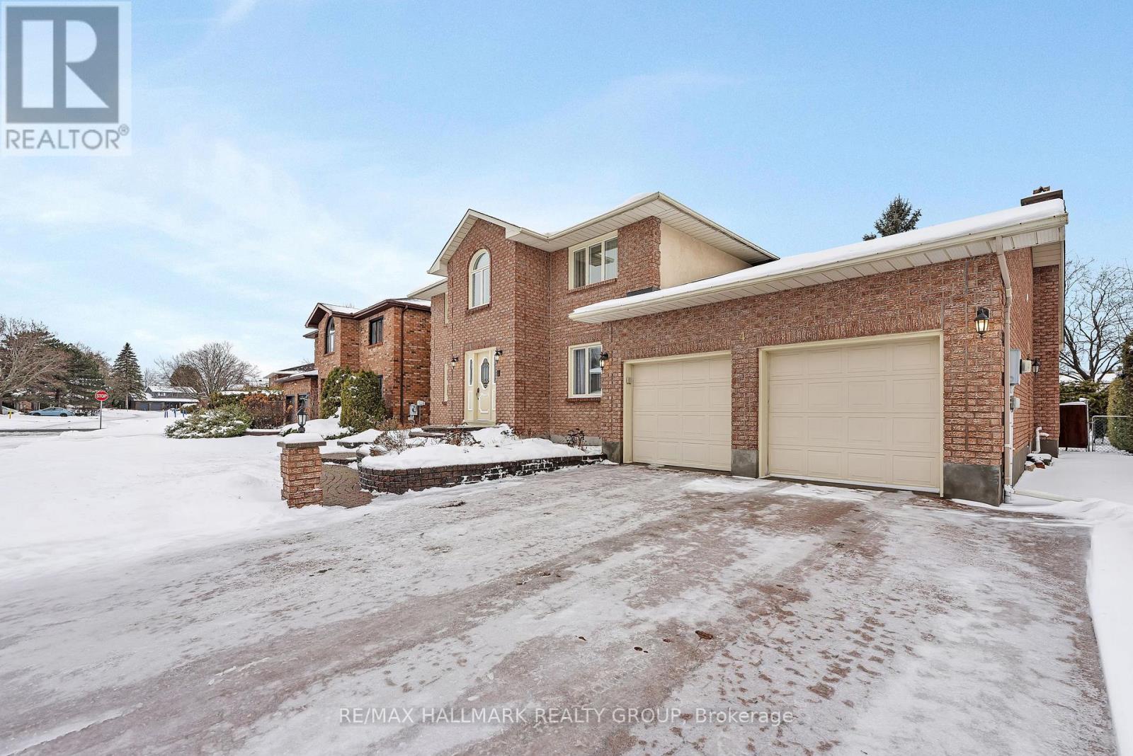 4 Elderwood Trail, Ottawa, Ontario  K2S 1C9 - Photo 4 - X12759386