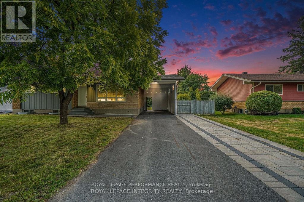 26 MAJESTIC DRIVE, Ottawa, Ontario