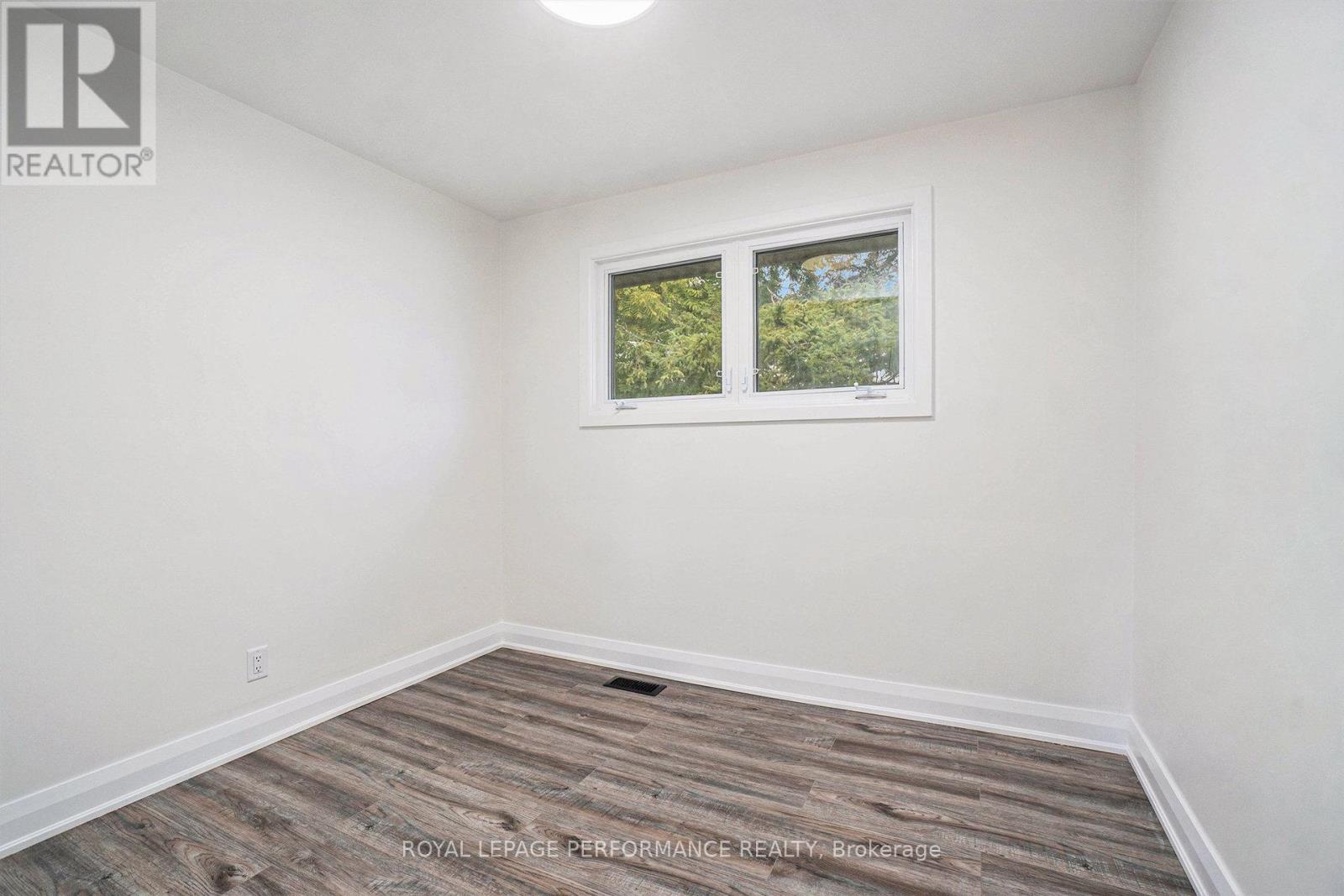 26 Majestic Drive, Ottawa, Ontario  K2G 1C7 - Photo 14 - X12759412