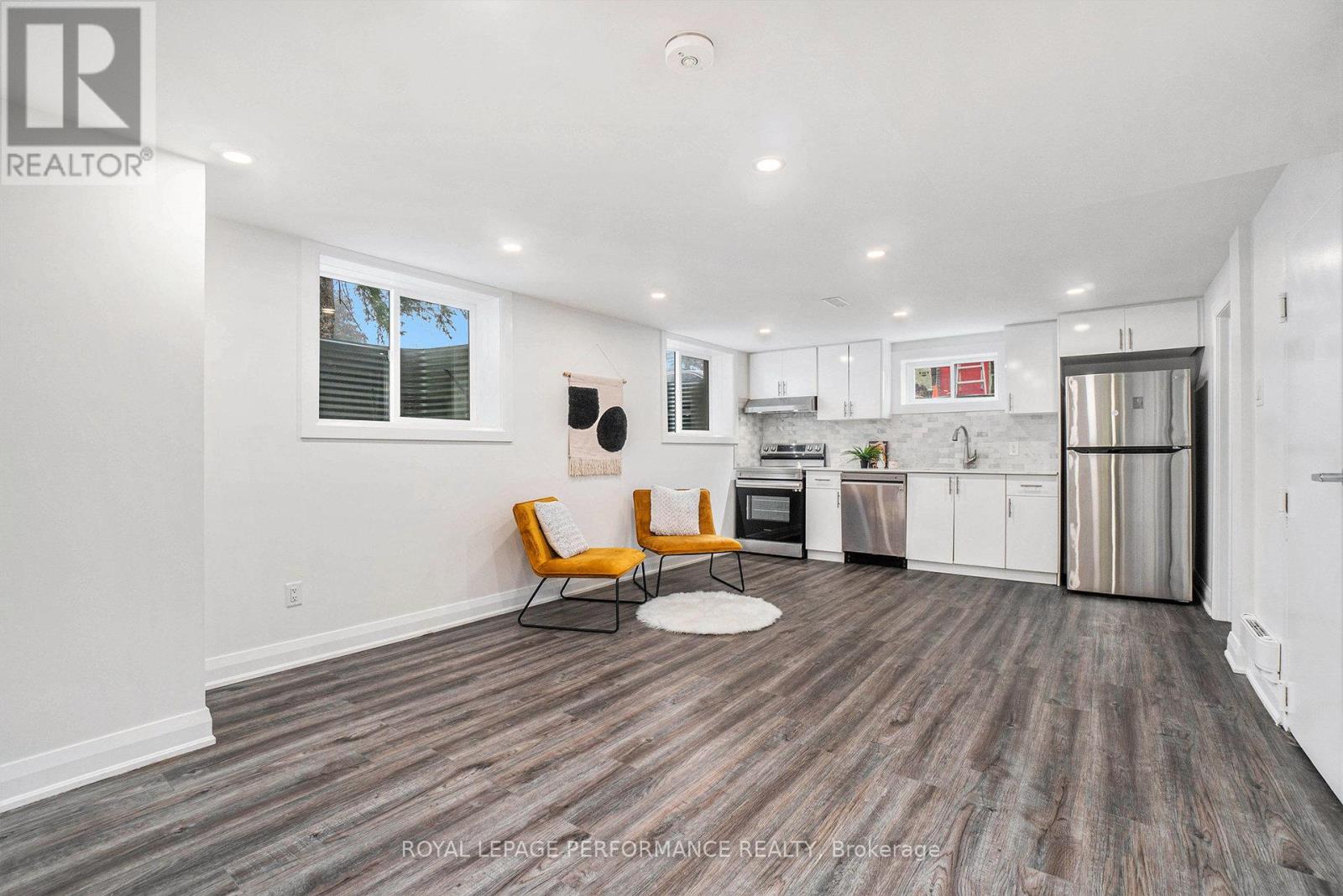 26 Majestic Drive, Ottawa, Ontario  K2G 1C7 - Photo 20 - X12759412