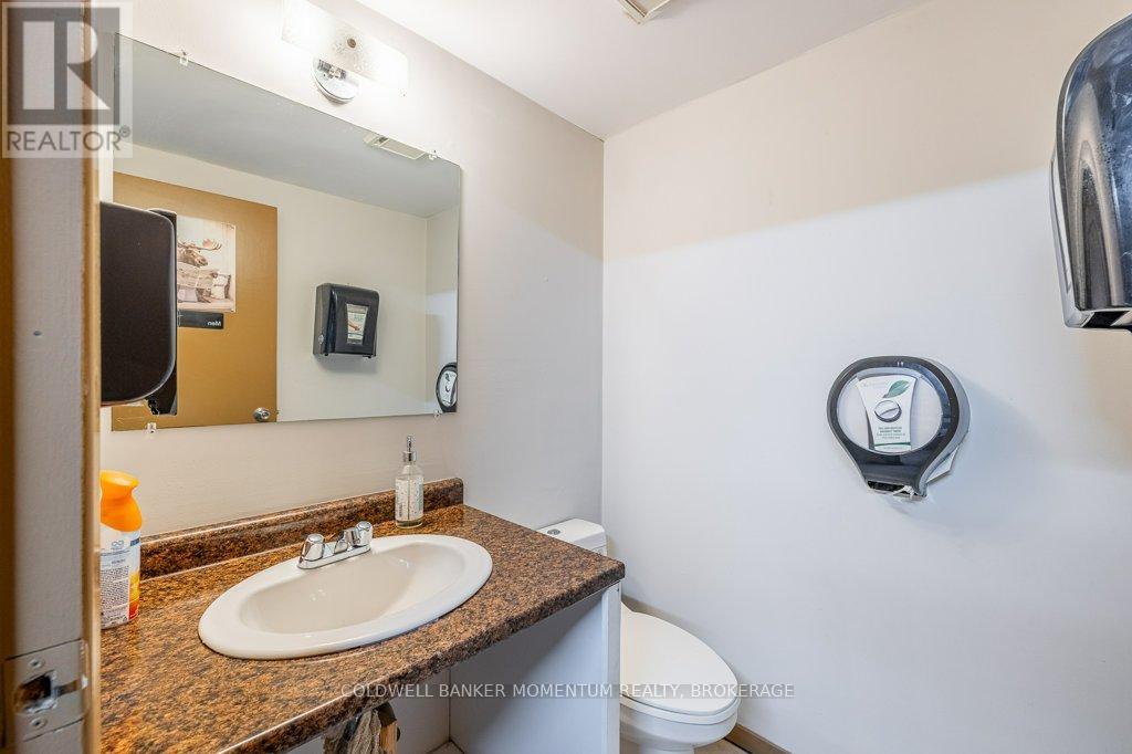 95 Ormond Street S, Thorold (Thorold Downtown), Ontario  L2V 3G2 - Photo 28 - X12759360