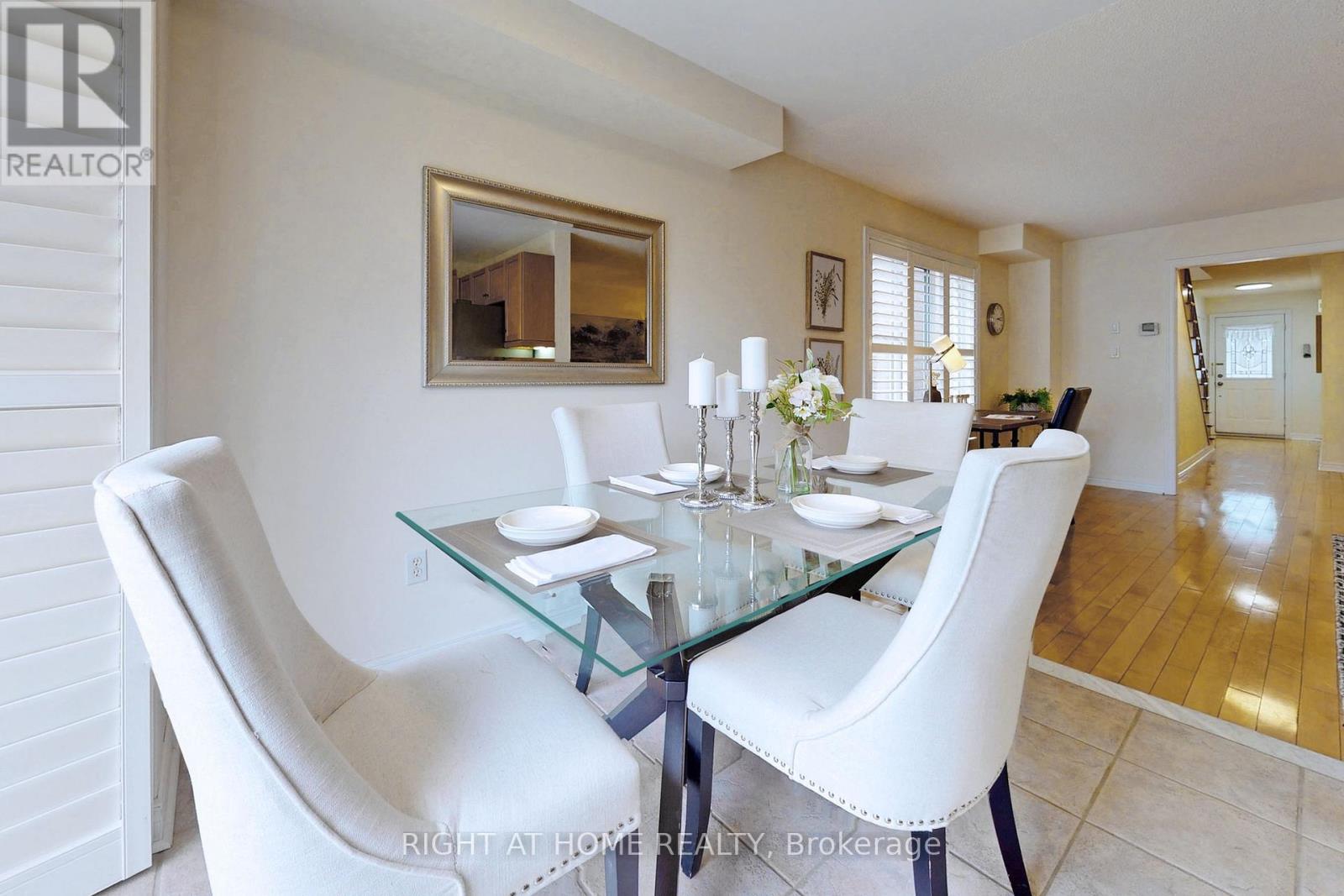 1046 Windbrook Grove, Mississauga, Ontario  L5V 2N7 - Photo 14 - W12759286