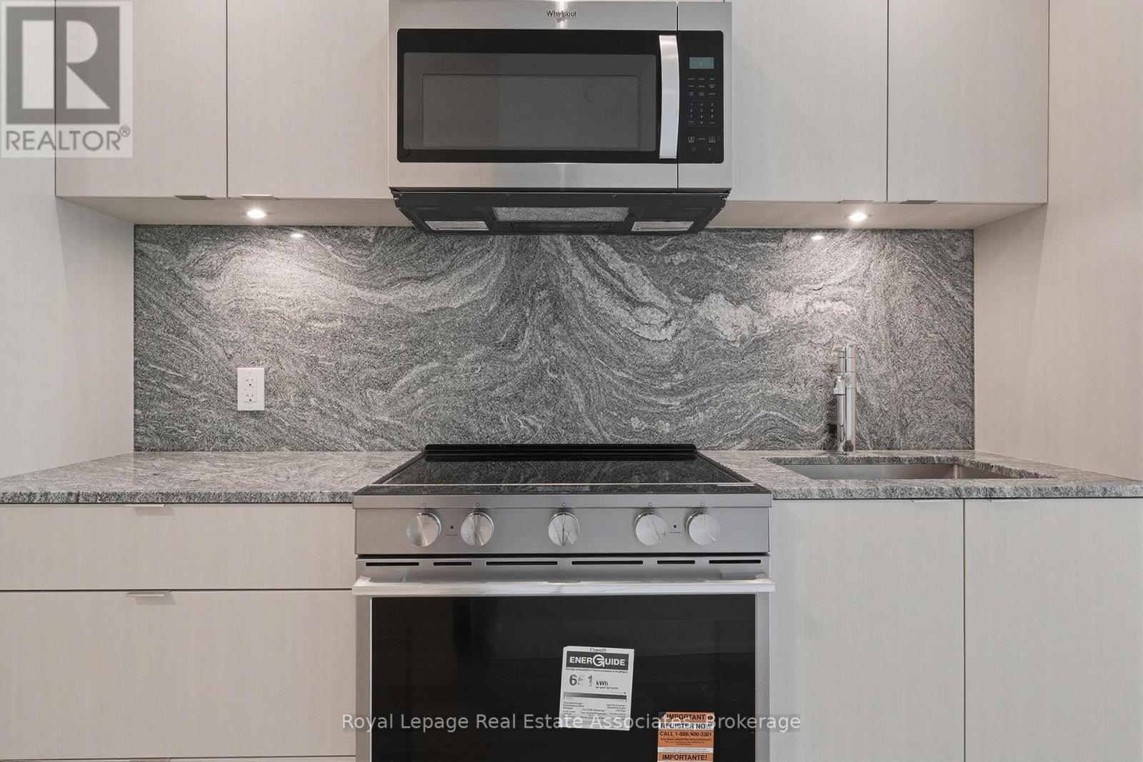 612 - 25 Cordova Avenue, Toronto, Ontario  M9A 0E5 - Photo 3 - W12759310