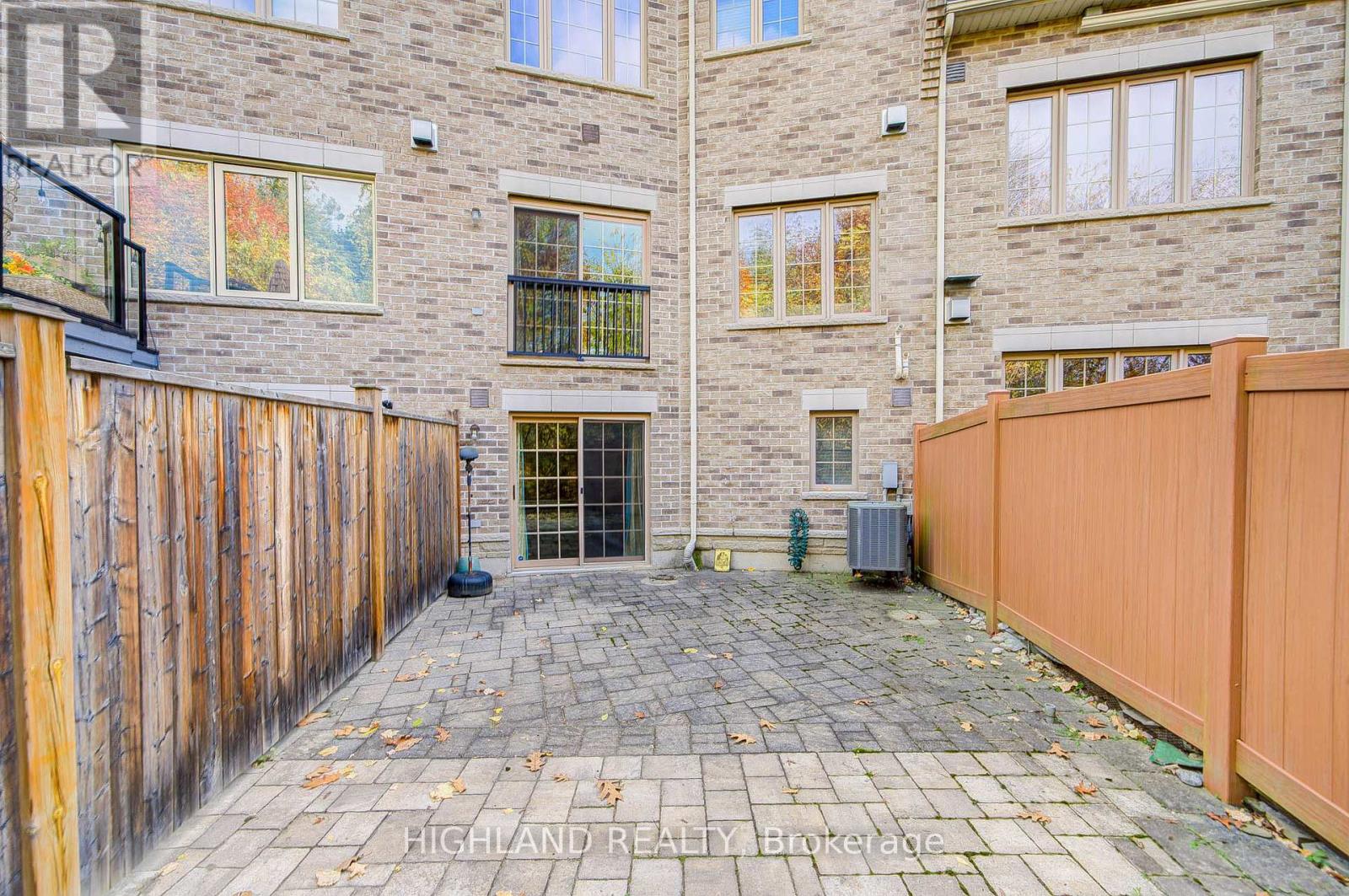 1569 Eglinton Avenue W, Mississauga, Ontario  L5M 7C1 - Photo 9 - W12759316