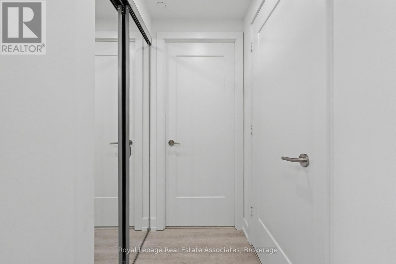 212 - 25 Cordova Avenue, Toronto, Ontario  M9A 0E5 - Photo 18 - W12759332