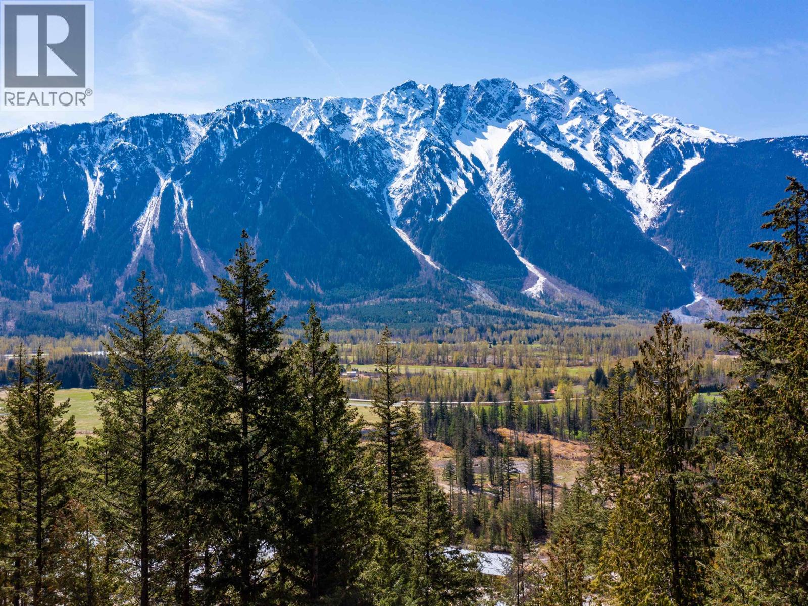 8203 MERLOT PEAK DRIVE, Pemberton, British Columbia