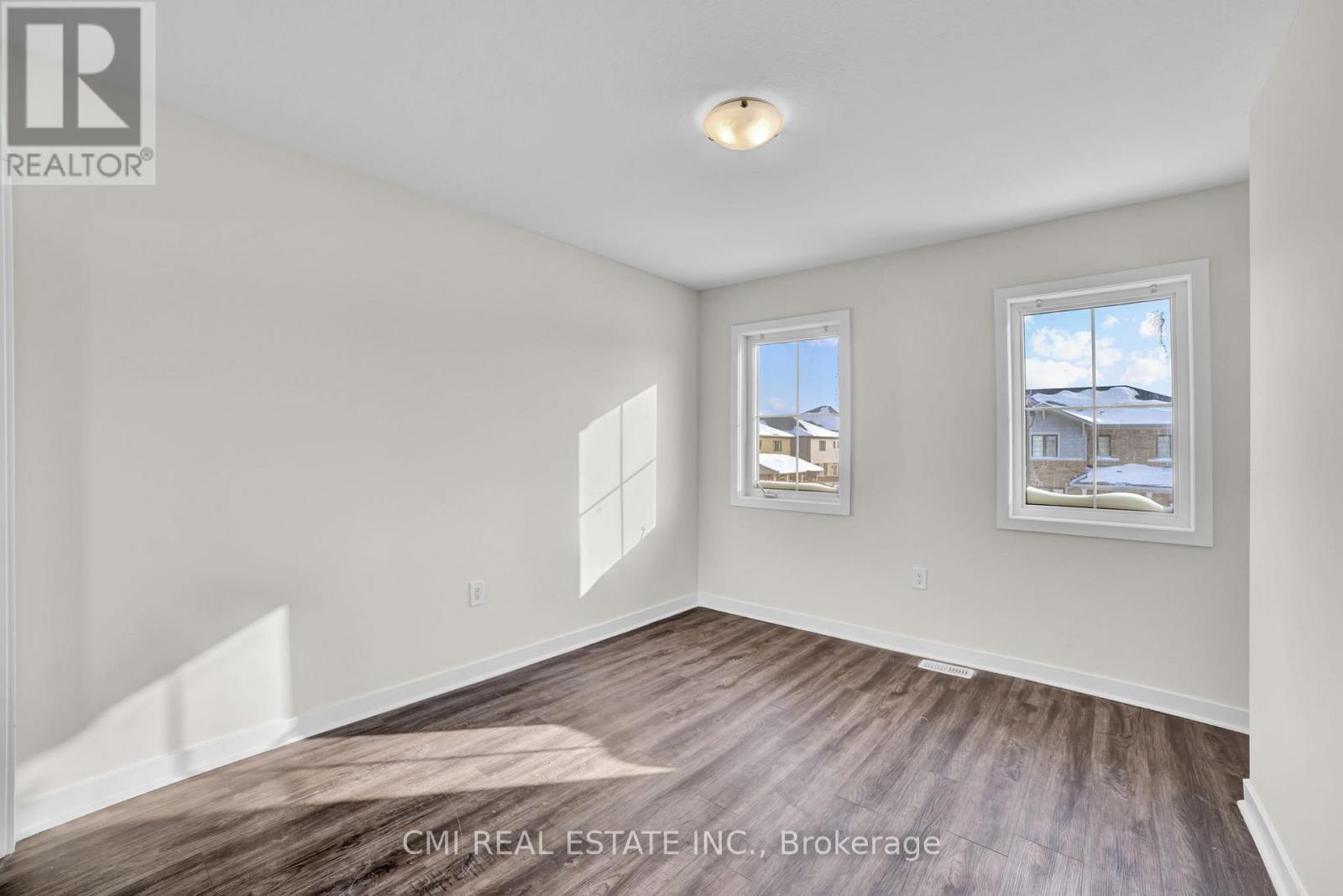 62 Sherway Street, Hamilton, Ontario  L8J 0J3 - Photo 22 - X12759308