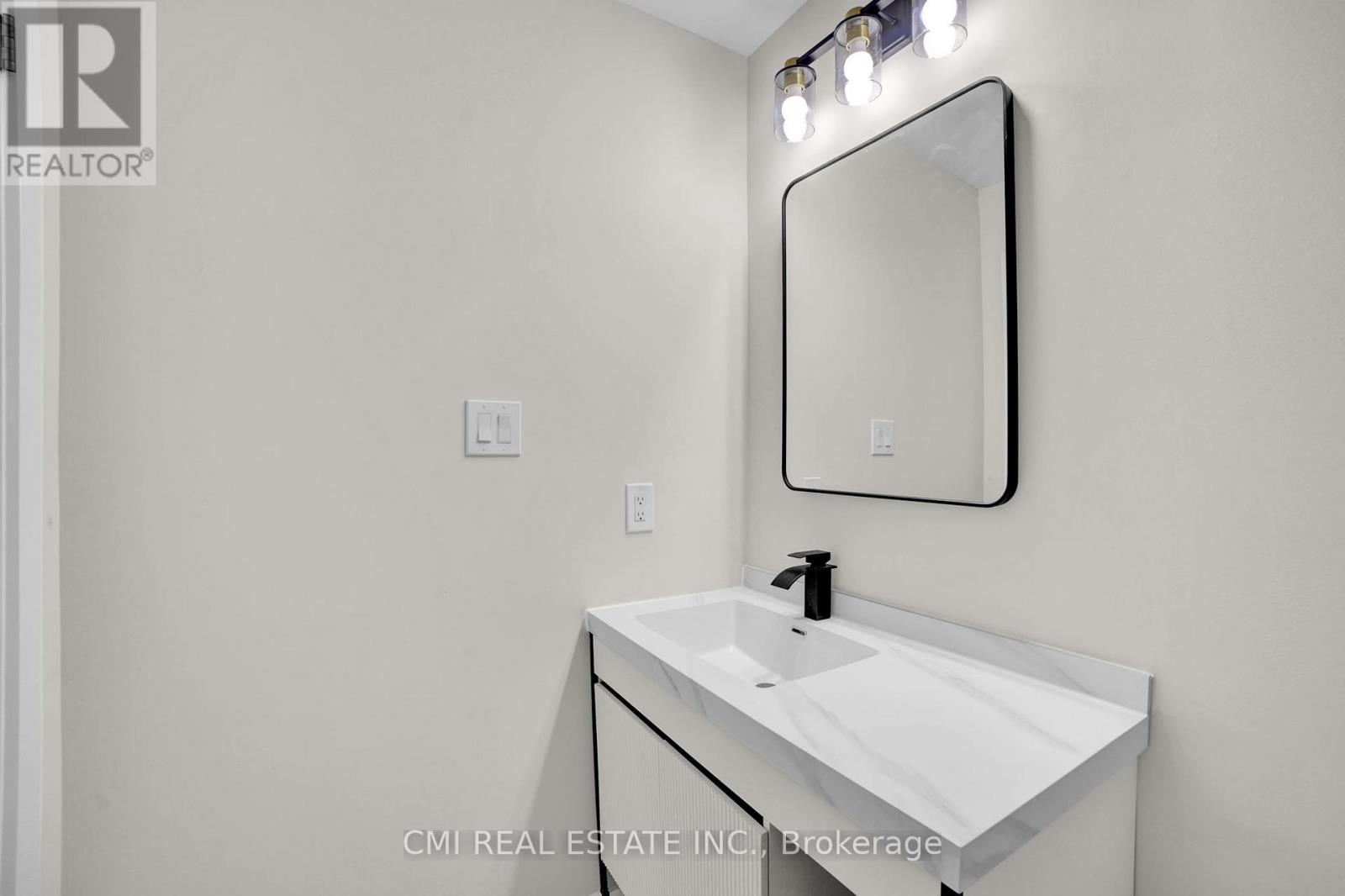 62 Sherway Street, Hamilton, Ontario  L8J 0J3 - Photo 27 - X12759308