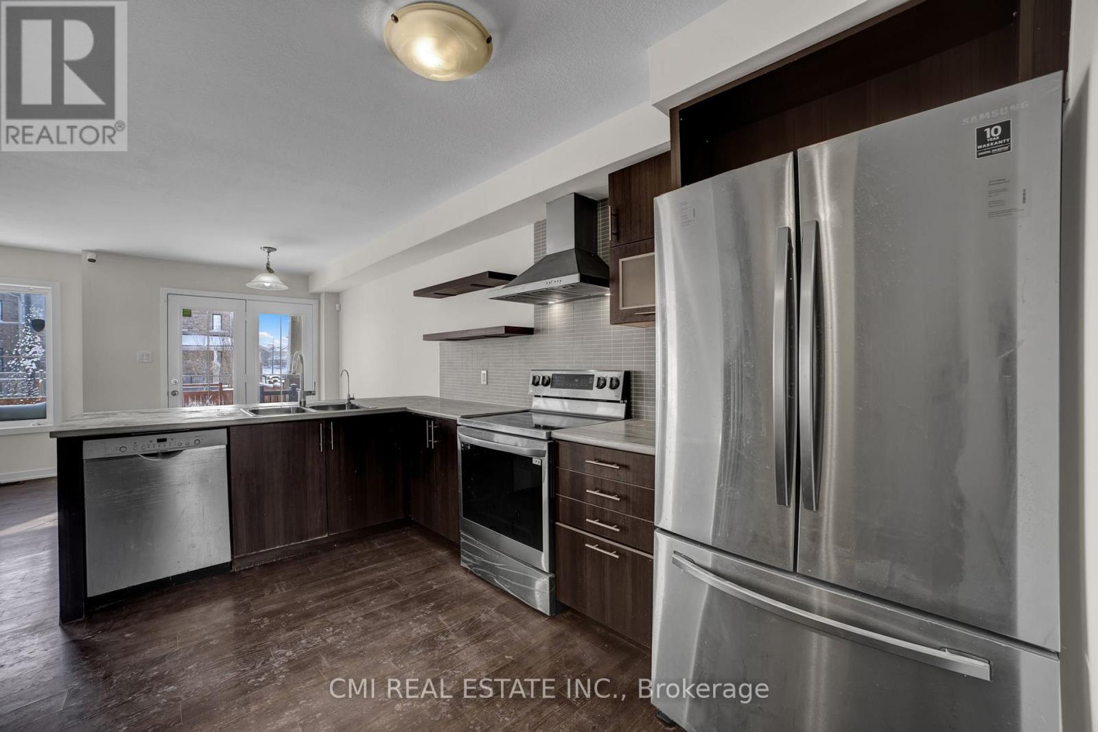 62 Sherway Street, Hamilton, Ontario  L8J 0J3 - Photo 9 - X12759308