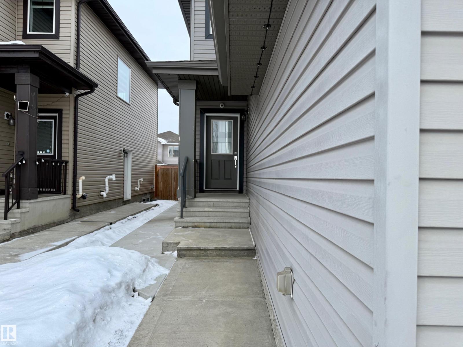 3016 12 Av Nw, Edmonton, Alberta  T6T 2H1 - Photo 2 - E4472070