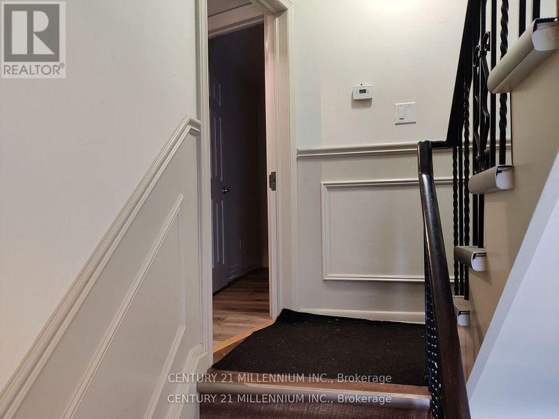 Main - 59 Garthdale Court, Toronto, Ontario  M3H 5P7 - Photo 2 - C12759380