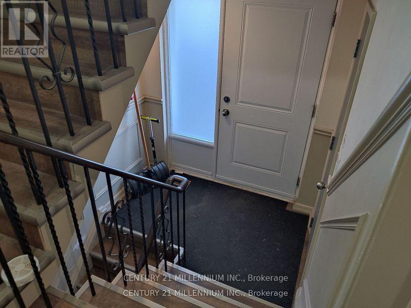 Main - 59 Garthdale Court, Toronto, Ontario  M3H 5P7 - Photo 3 - C12759380