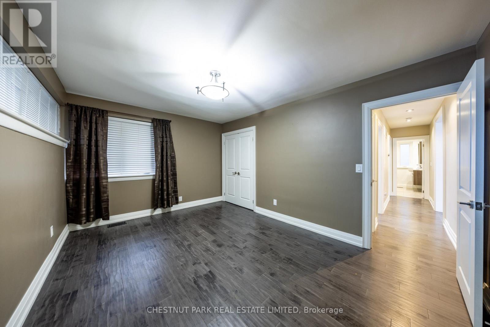 76 Berkinshaw Crescent, Toronto, Ontario  M3B 2T1 - Photo 15 - C12759416