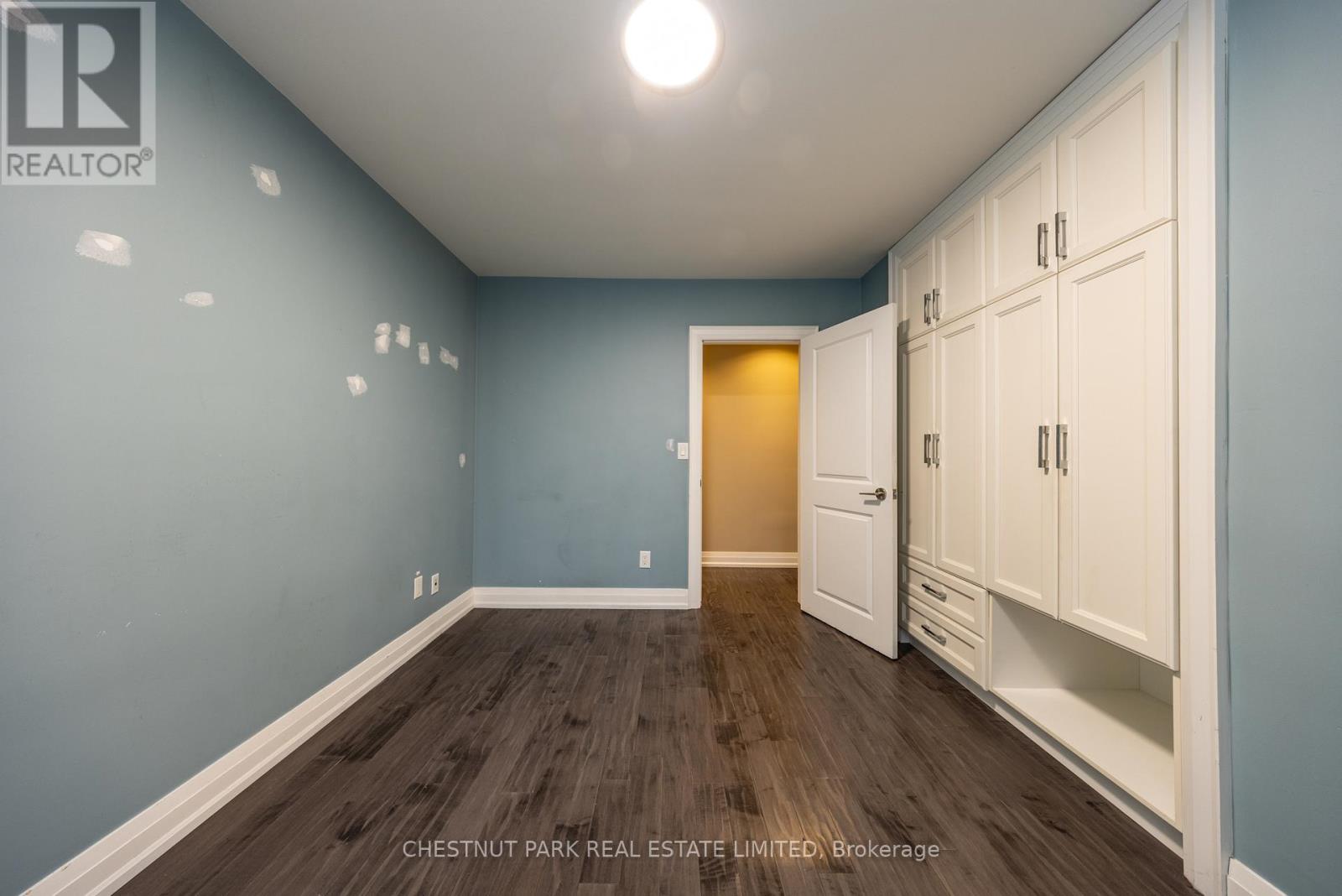 76 Berkinshaw Crescent, Toronto, Ontario  M3B 2T1 - Photo 17 - C12759416