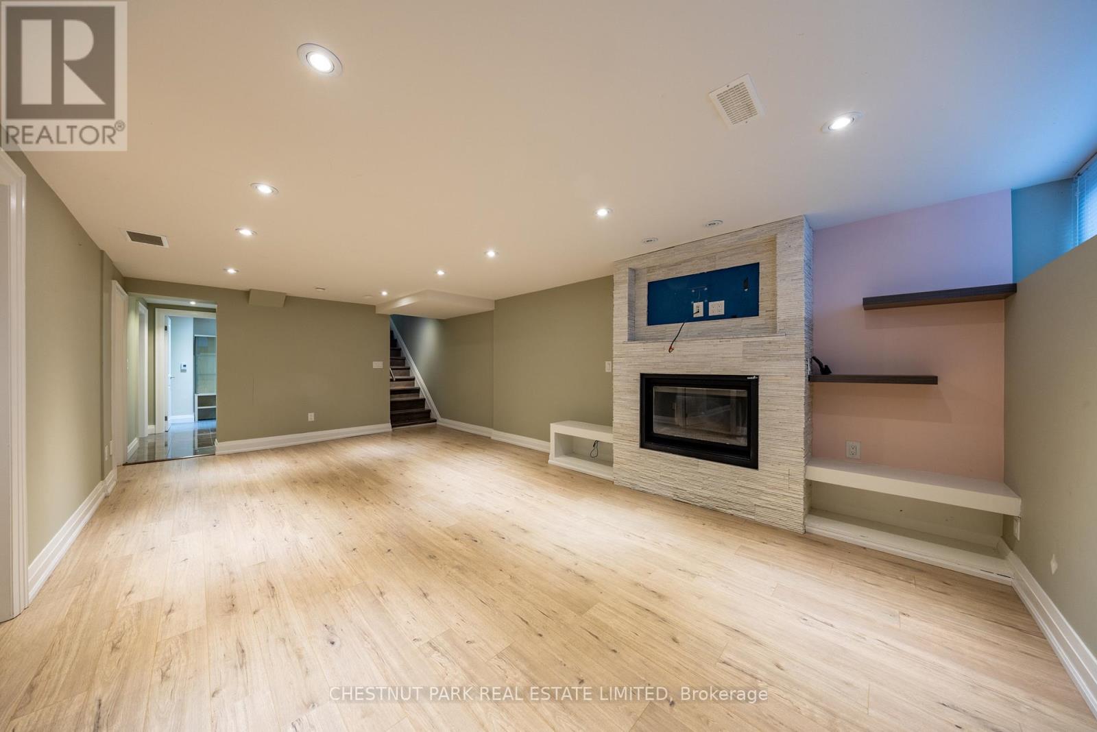 76 Berkinshaw Crescent, Toronto, Ontario  M3B 2T1 - Photo 23 - C12759416