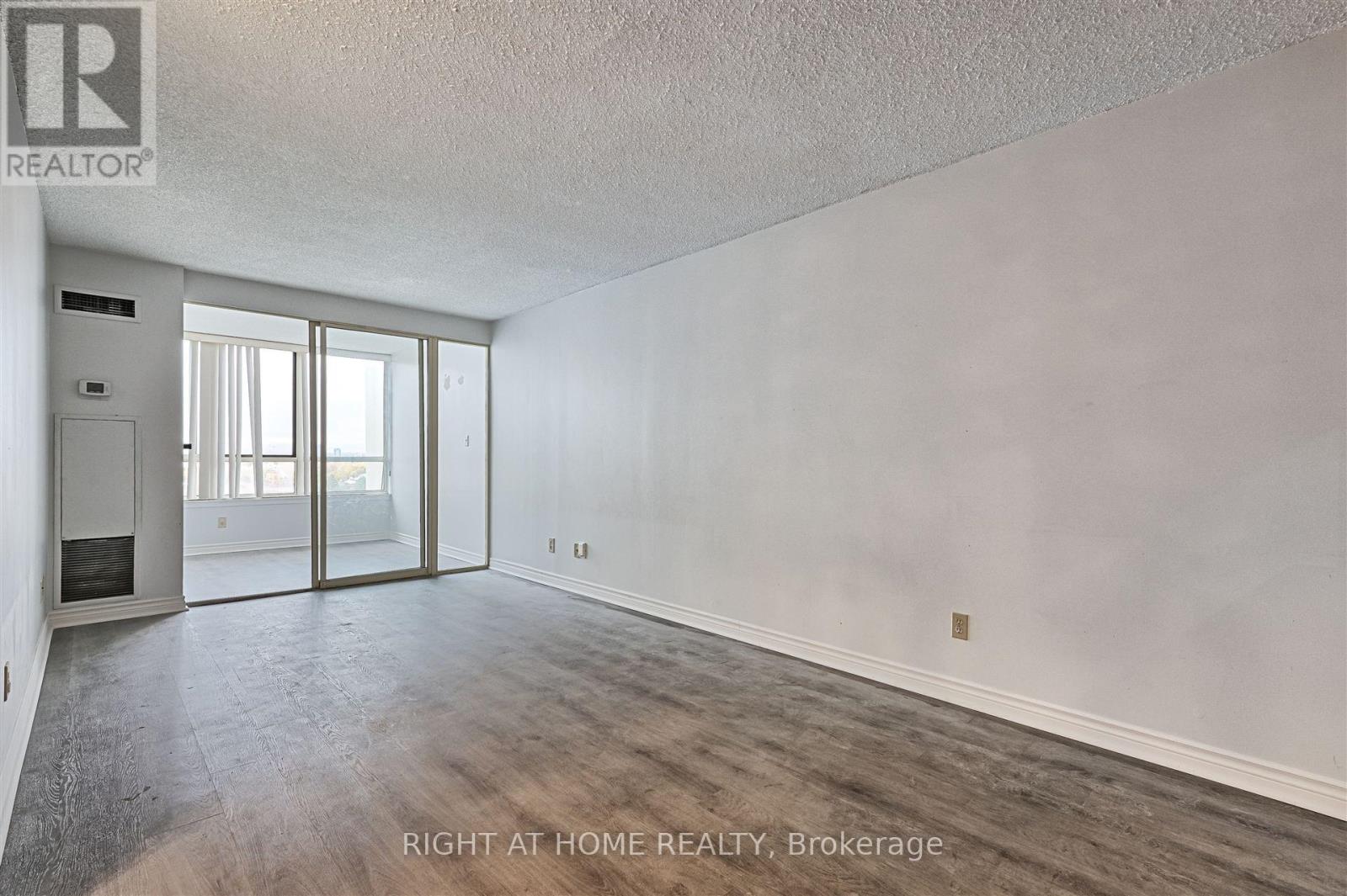 1011 - 275 Bamburgh Circle, Toronto, Ontario  M1W 3X4 - Photo 14 - E12759394