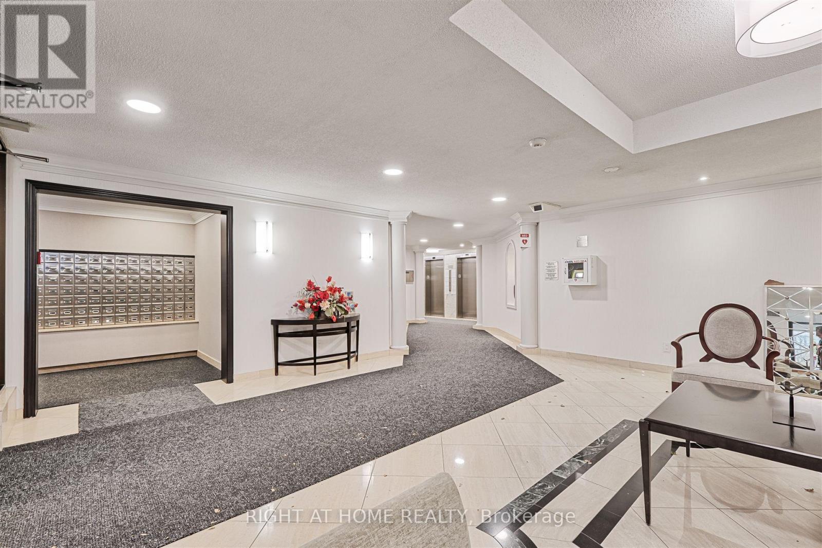 1011 - 275 Bamburgh Circle, Toronto, Ontario  M1W 3X4 - Photo 8 - E12759394