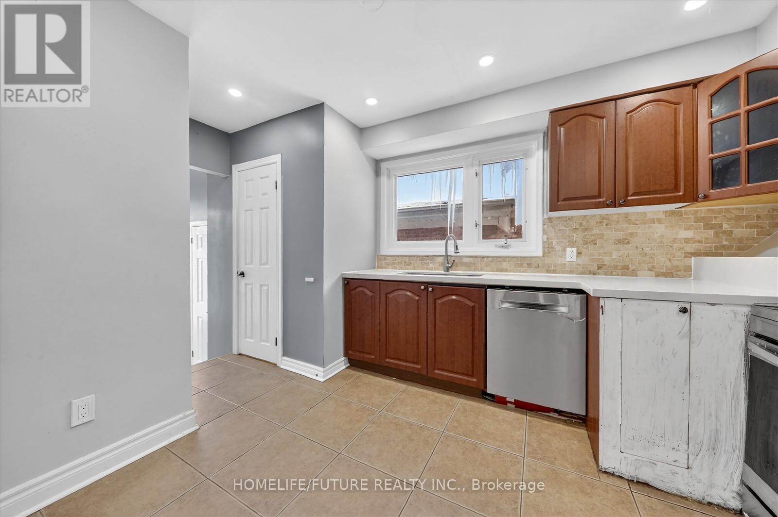 346 Bellamy Road N, Toronto, Ontario  M1H 1E8 - Photo 12 - E12759440