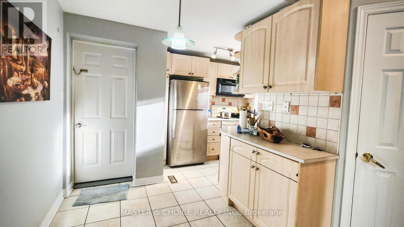 6 Shasta Drive, Vaughan, Ontario  L4J 1Z5 - Photo 6 - N12759444