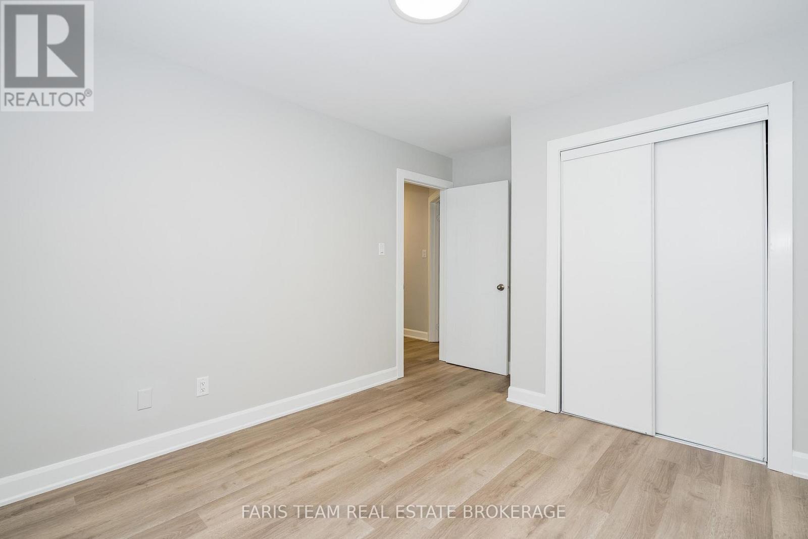 214 Huronia Road, Barrie (Painswick North), Ontario  L4N 8A7 - Photo 20 - S12759442