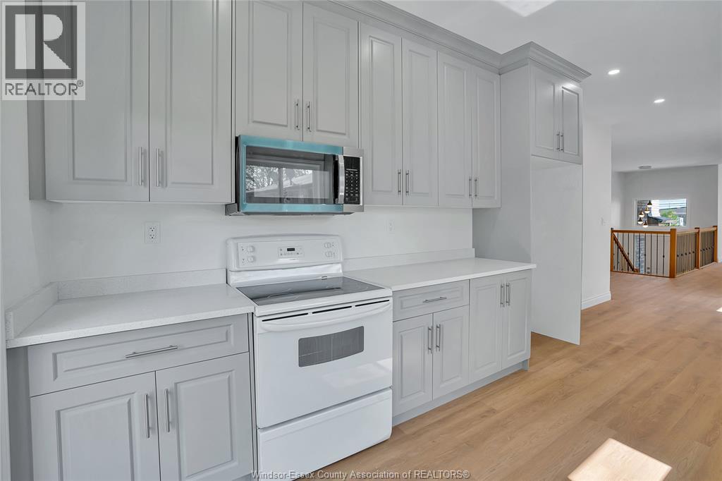 720 Grand Marais East Unit# Upper, Windsor, Ontario  N8X 3H8 - Photo 12 - 26002611