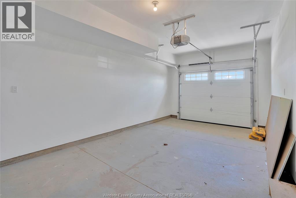 720 Grand Marais East Unit# Upper, Windsor, Ontario  N8X 3H8 - Photo 21 - 26002611