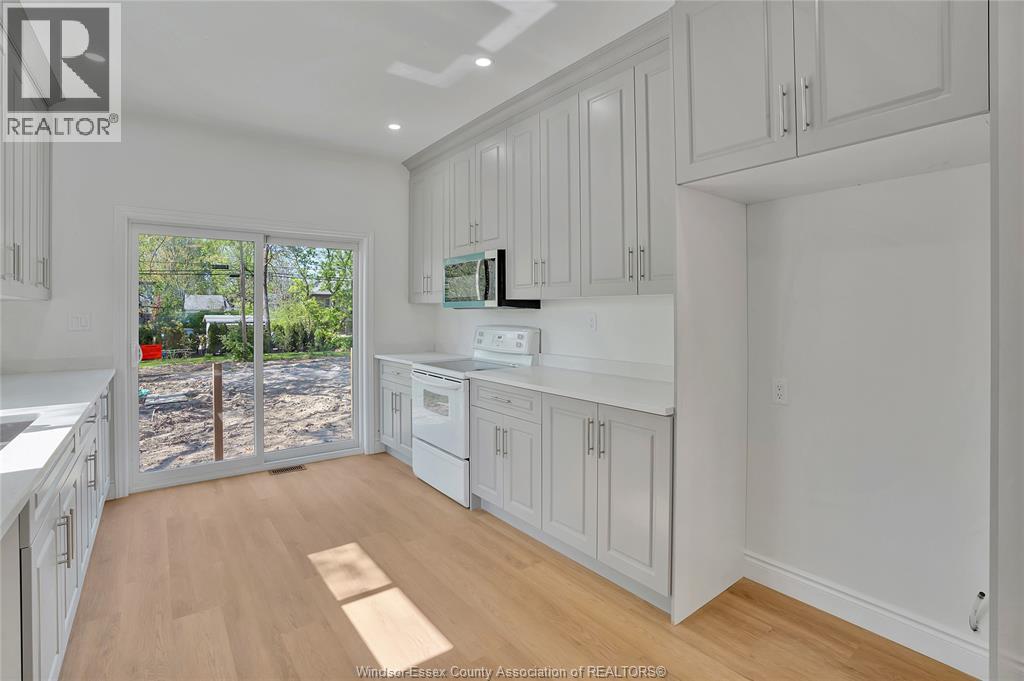 720 Grand Marais East Unit# Upper, Windsor, Ontario  N8X 3H8 - Photo 9 - 26002611