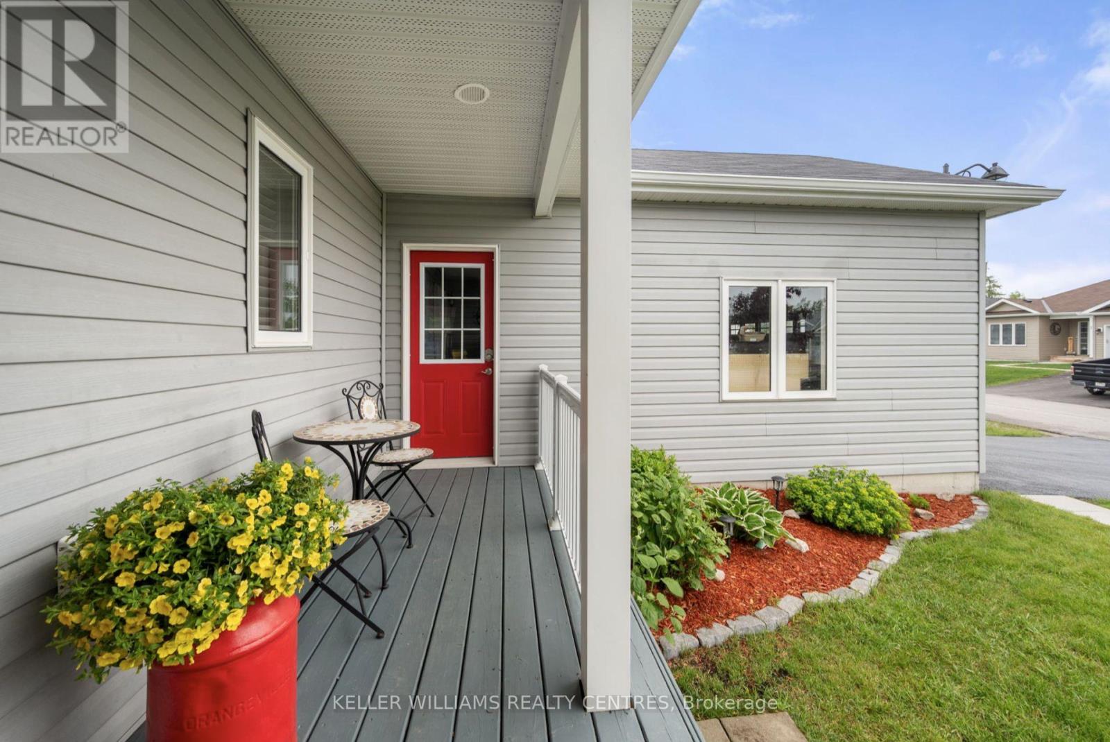 10 Sinclair Crescent, Ramara (Atherley), Ontario  L3V 8K1 - Photo 19 - S12757040