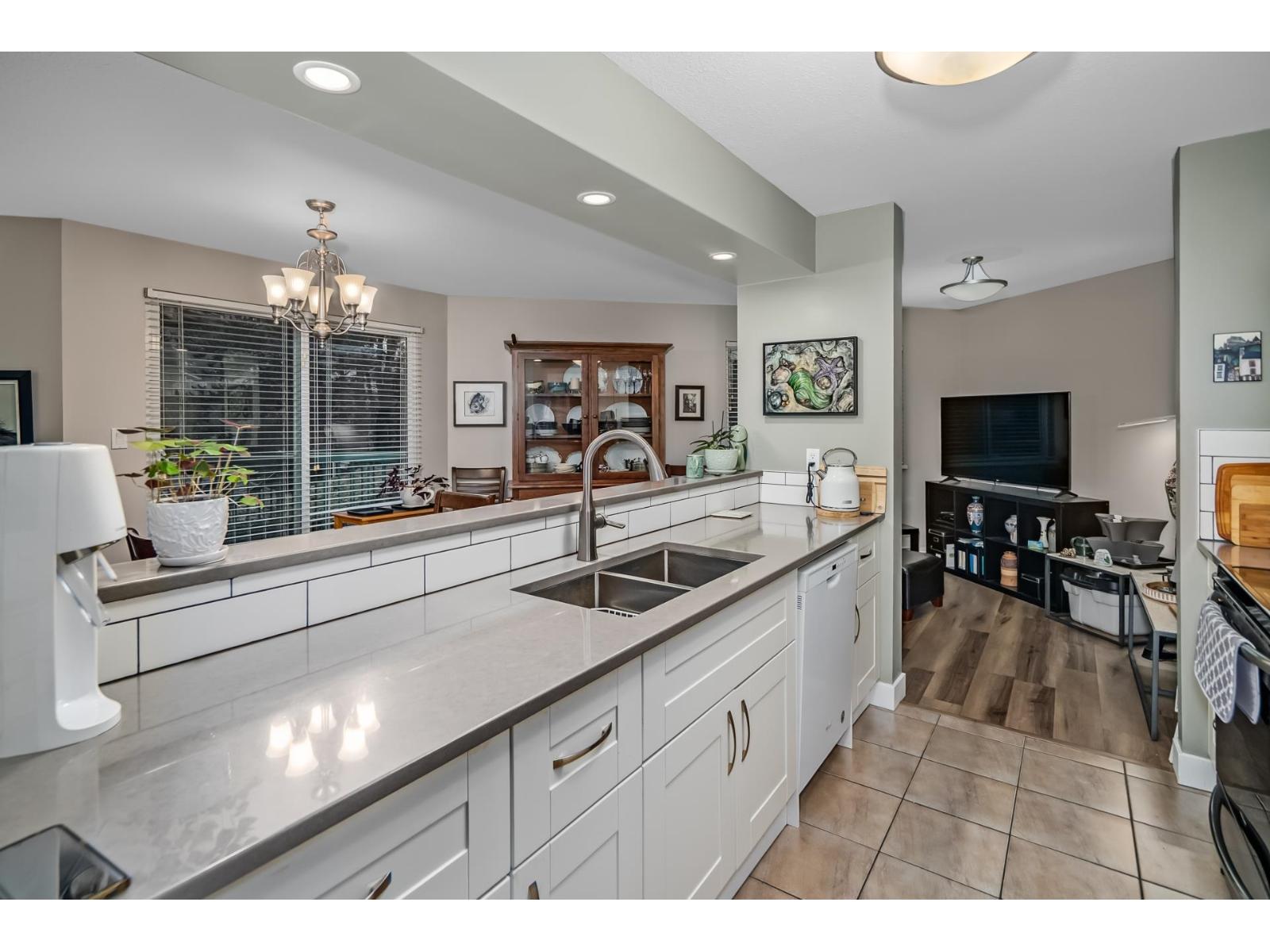 105 1755 Salton Road, Abbotsford, British Columbia  V2S 7C5 - Photo 3 - R3086735