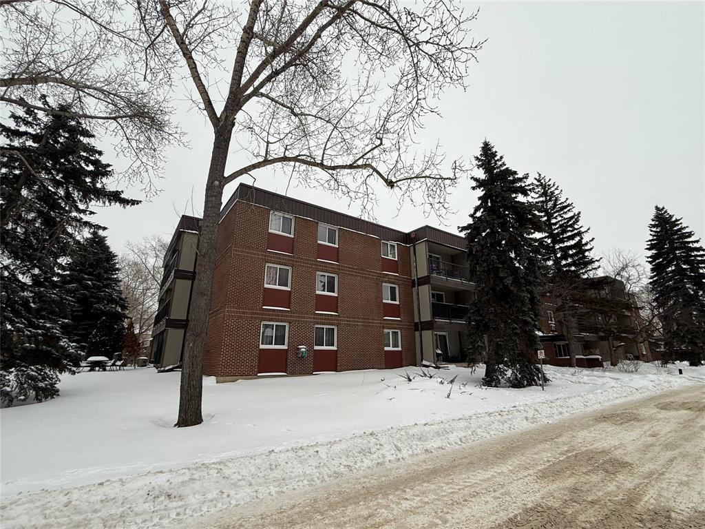 112 470 Kenaston Boulevard, Winnipeg, Manitoba  R3N 1Z1 - Photo 0 - 202601807