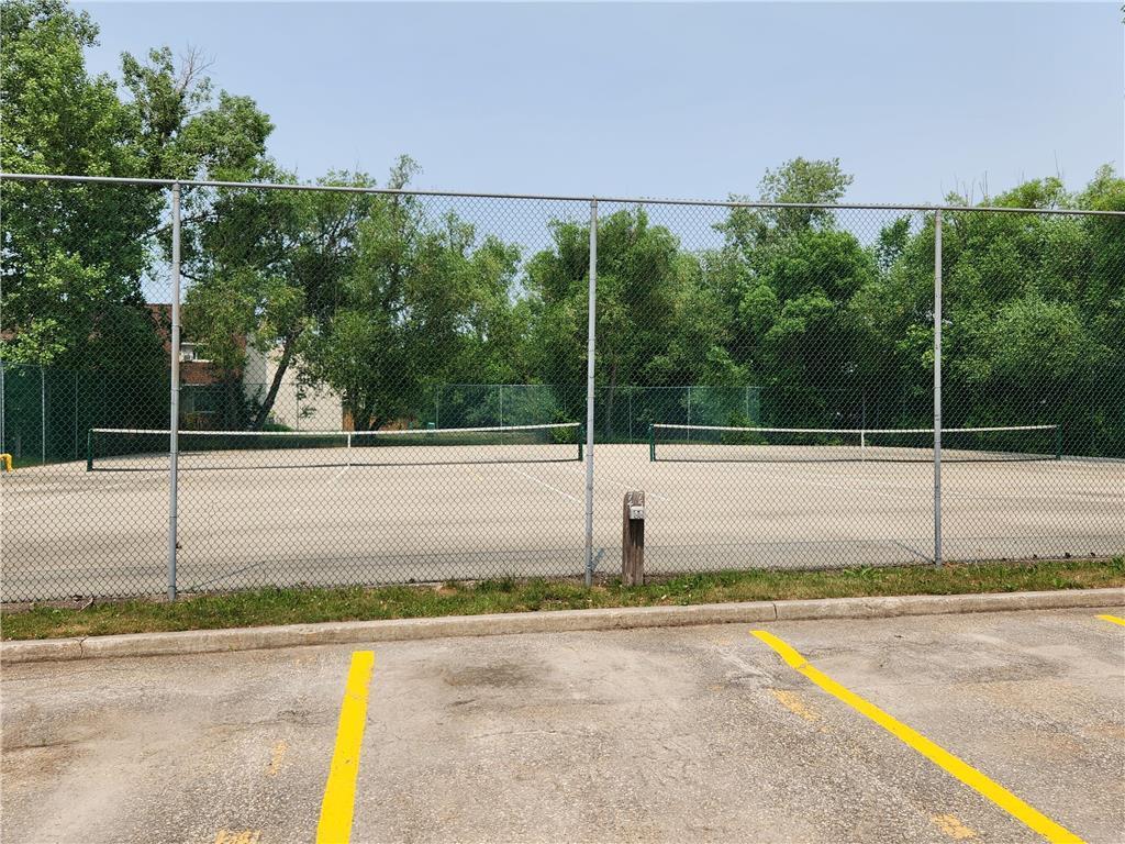 112 470 Kenaston Boulevard, Winnipeg, Manitoba  R3N 1Z1 - Photo 10 - 202601807