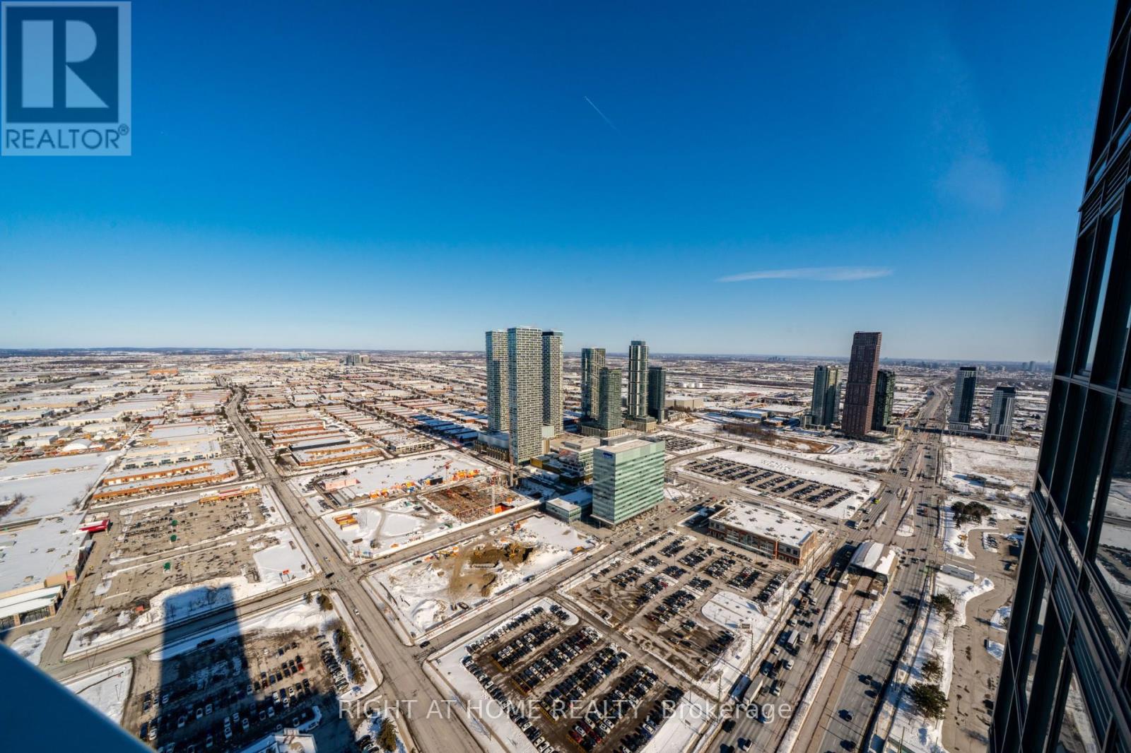 5605 - 8 Interchange Way, Vaughan (Vaughan Corporate Centre), Ontario  L4K 5Z7 - Photo 7 - N12756466