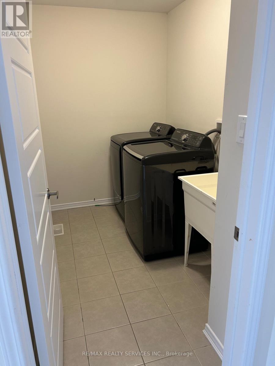 47 Blacksmith Drive, Woolwich, Ontario  N0B 1M0 - Photo 8 - X12755850