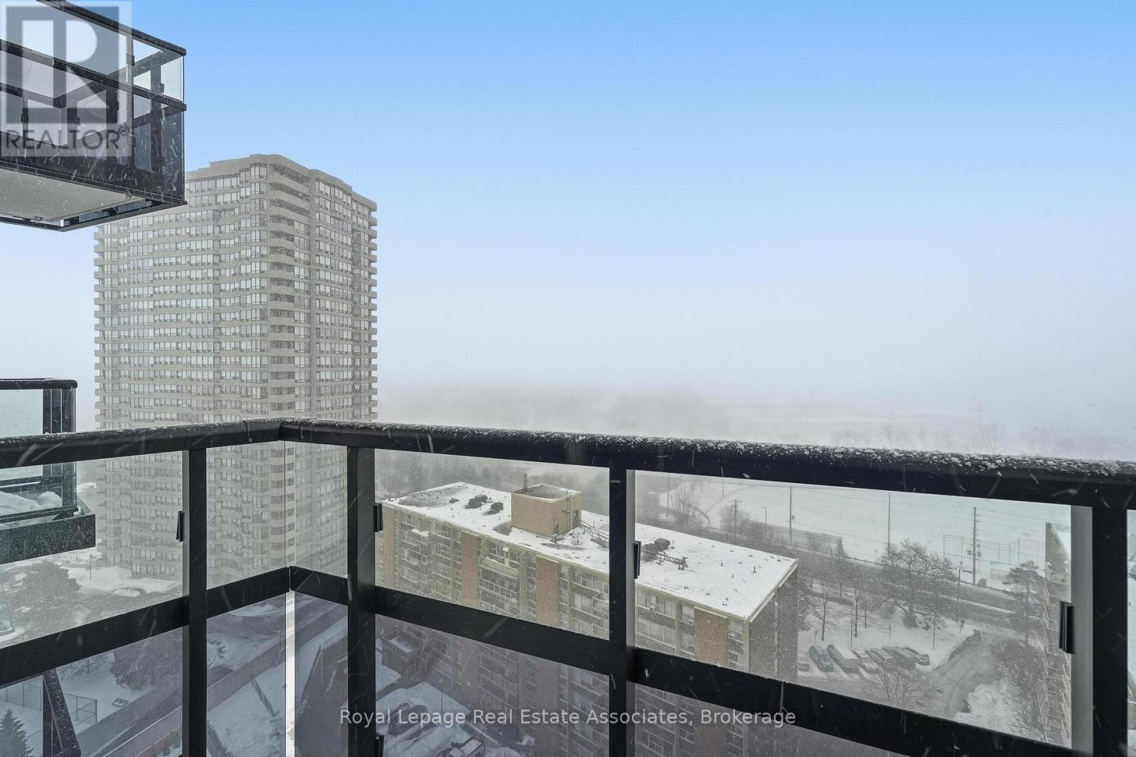 1415 - 60 Central Park Roadway, Toronto, Ontario  M9A 3K1 - Photo 13 - W12759374