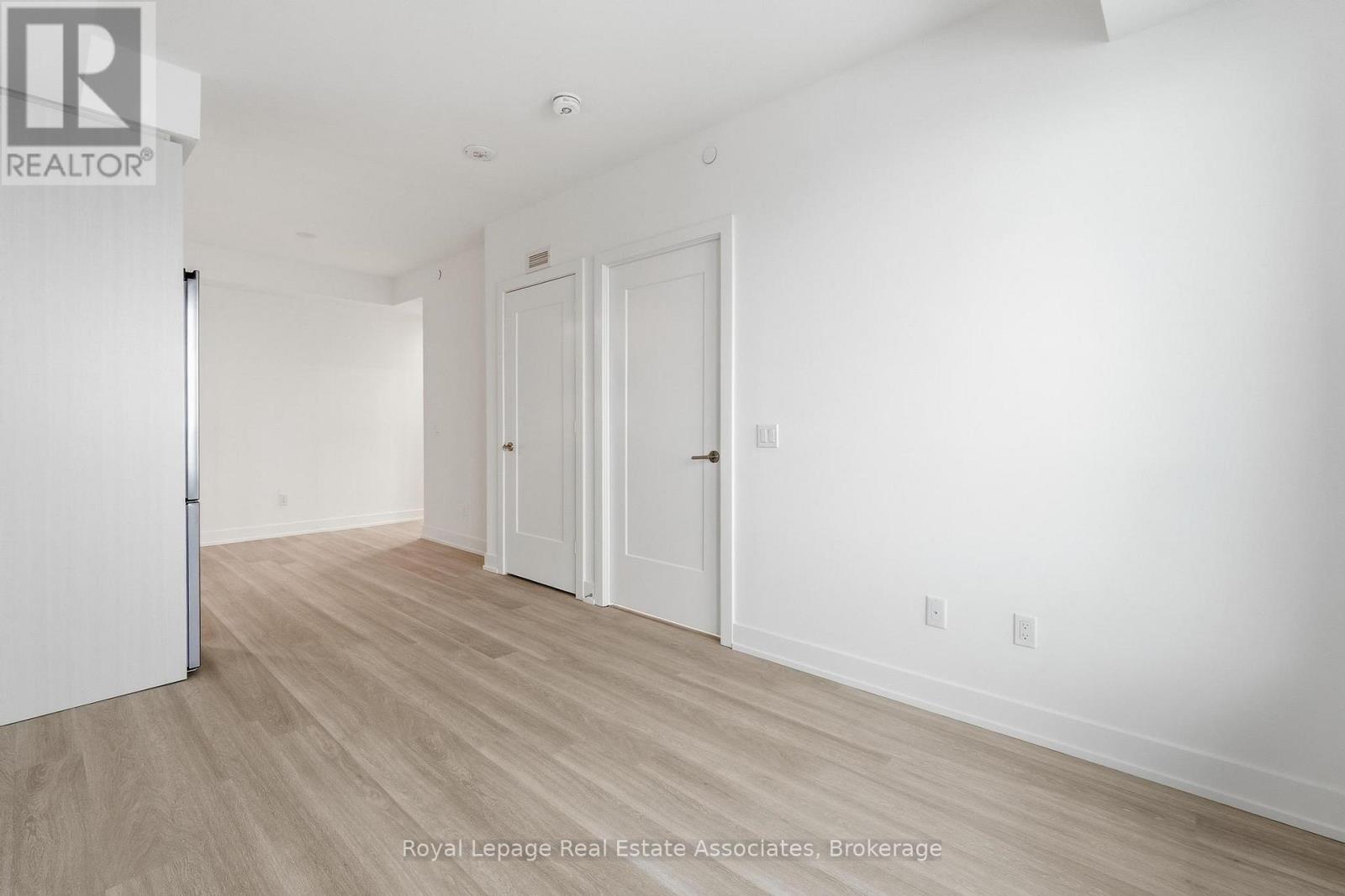 1415 - 60 Central Park Roadway, Toronto, Ontario  M9A 3K1 - Photo 6 - W12759374