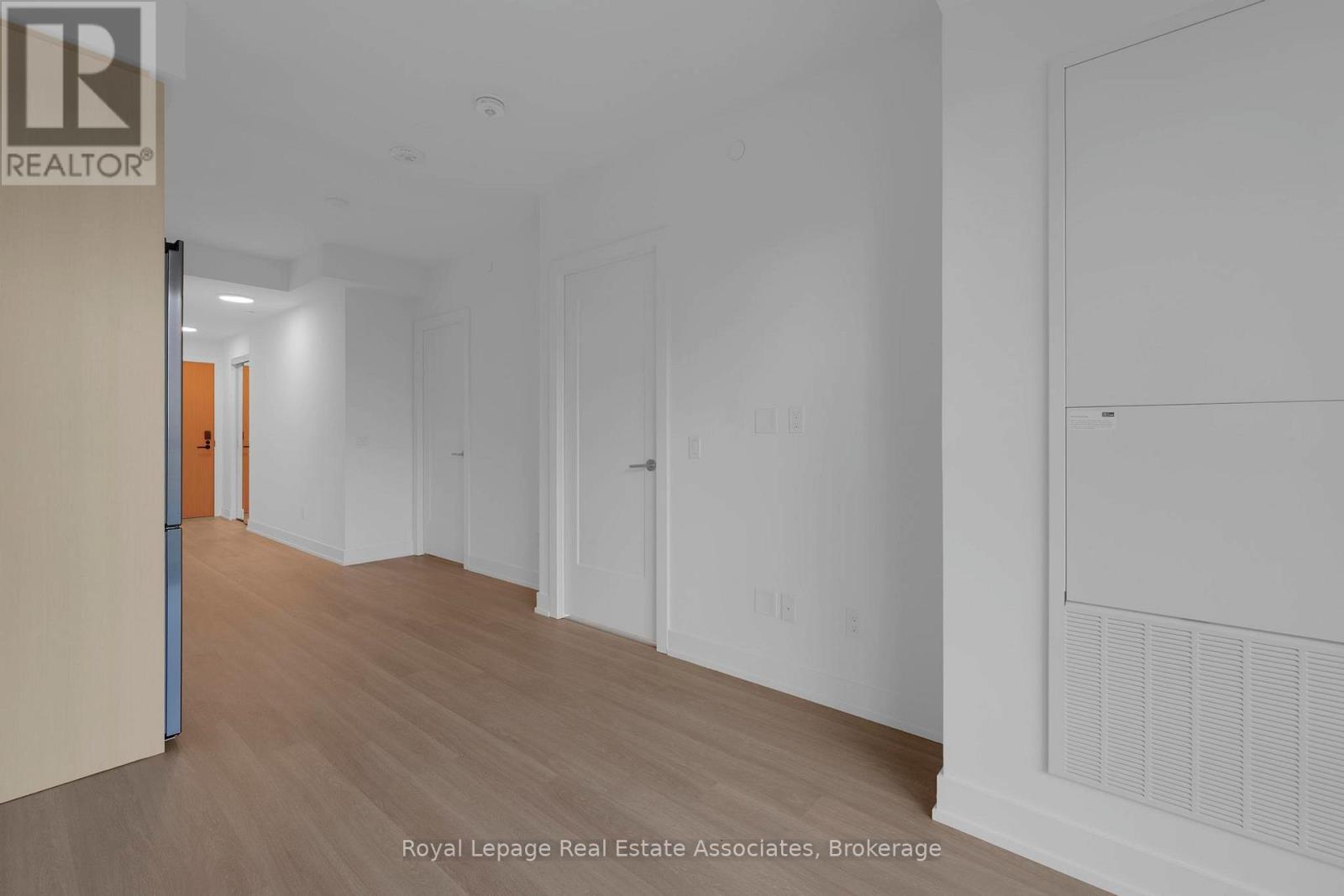 414 - 60 Central Park Roadway, Toronto, Ontario  M9A 3K1 - Photo 14 - W12759390