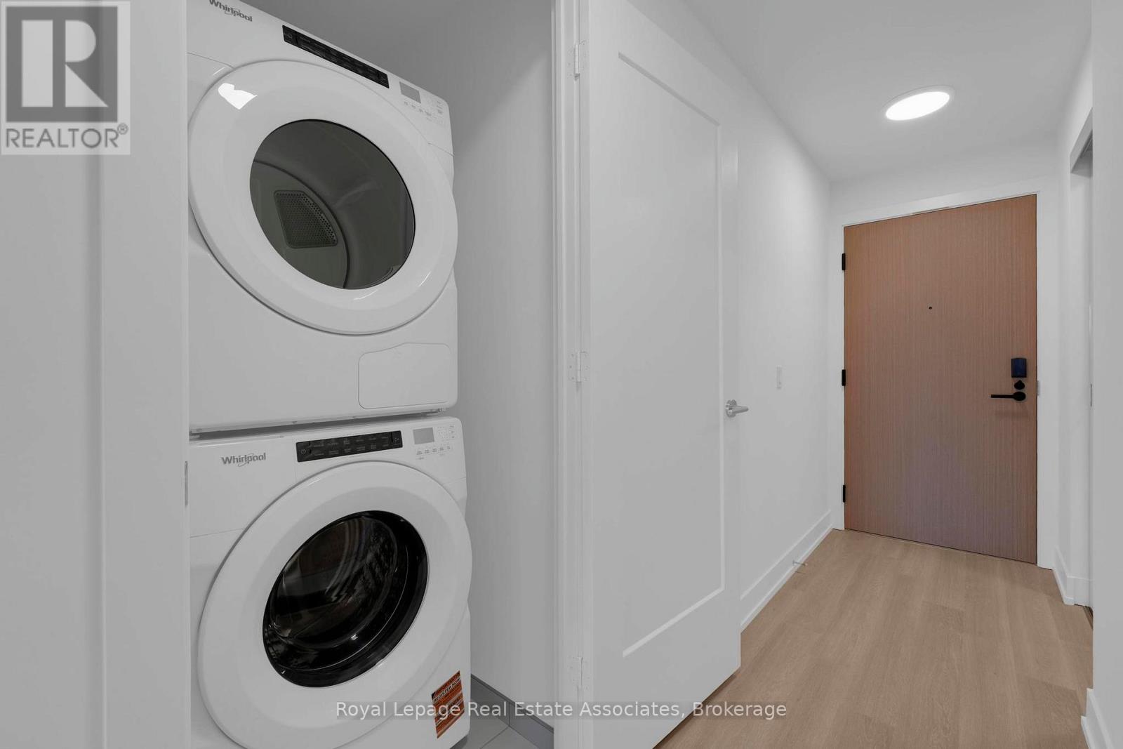 414 - 60 Central Park Roadway, Toronto, Ontario  M9A 3K1 - Photo 21 - W12759390